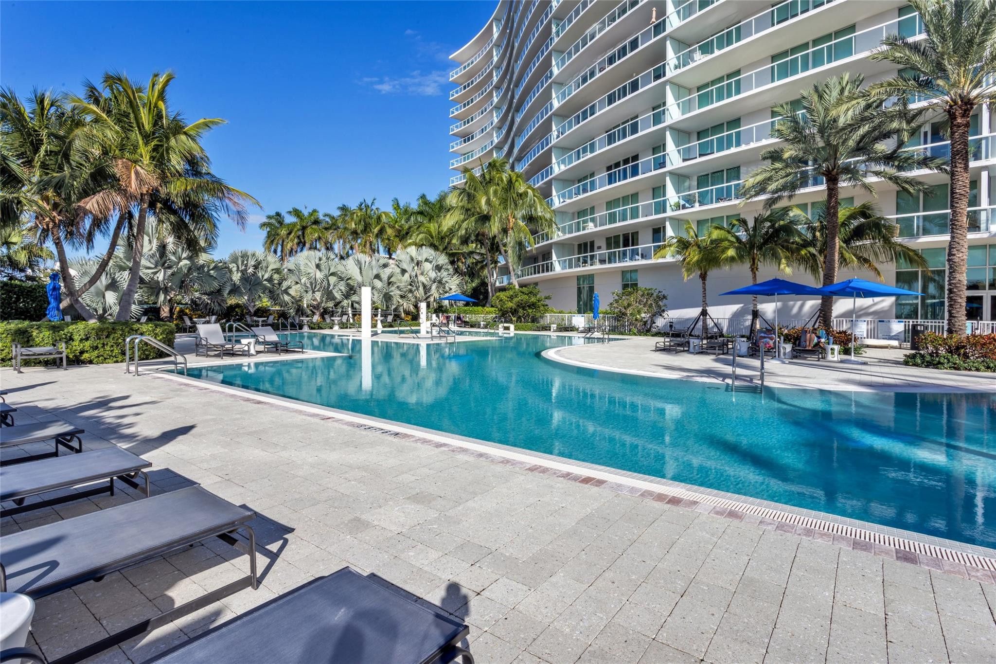 1 N Ocean Boulevard 1603
