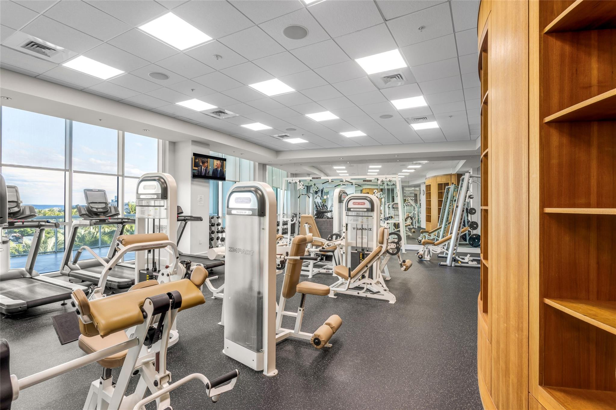 1 N Ocean Boulevard 1603