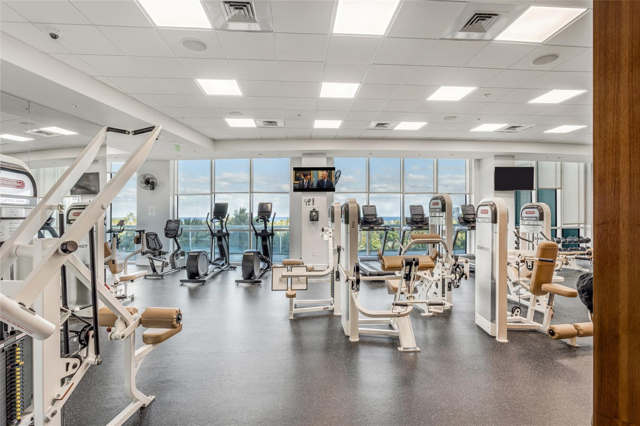 1 N Ocean Boulevard 1603