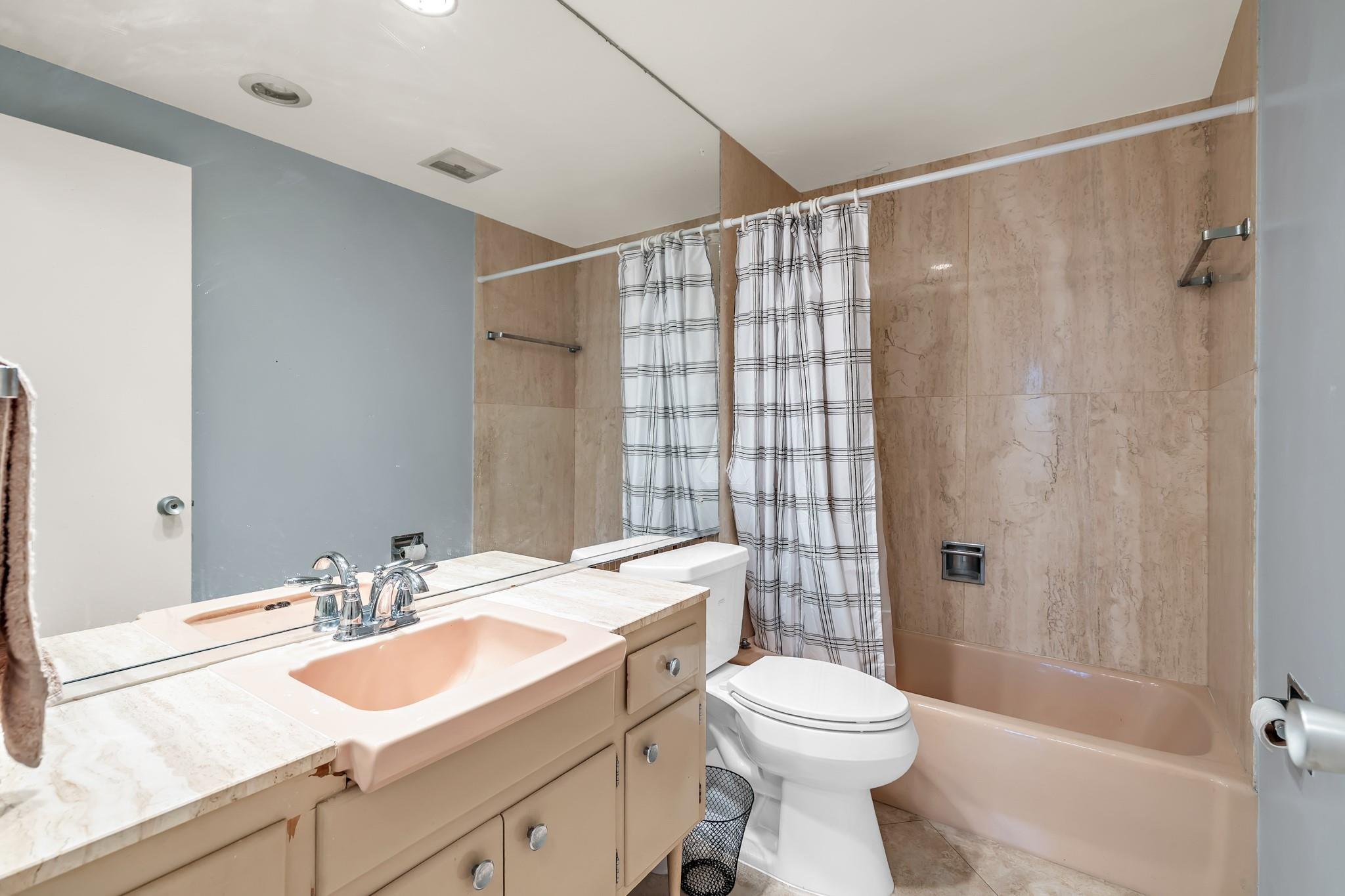 3300 NE 36th Street 1110