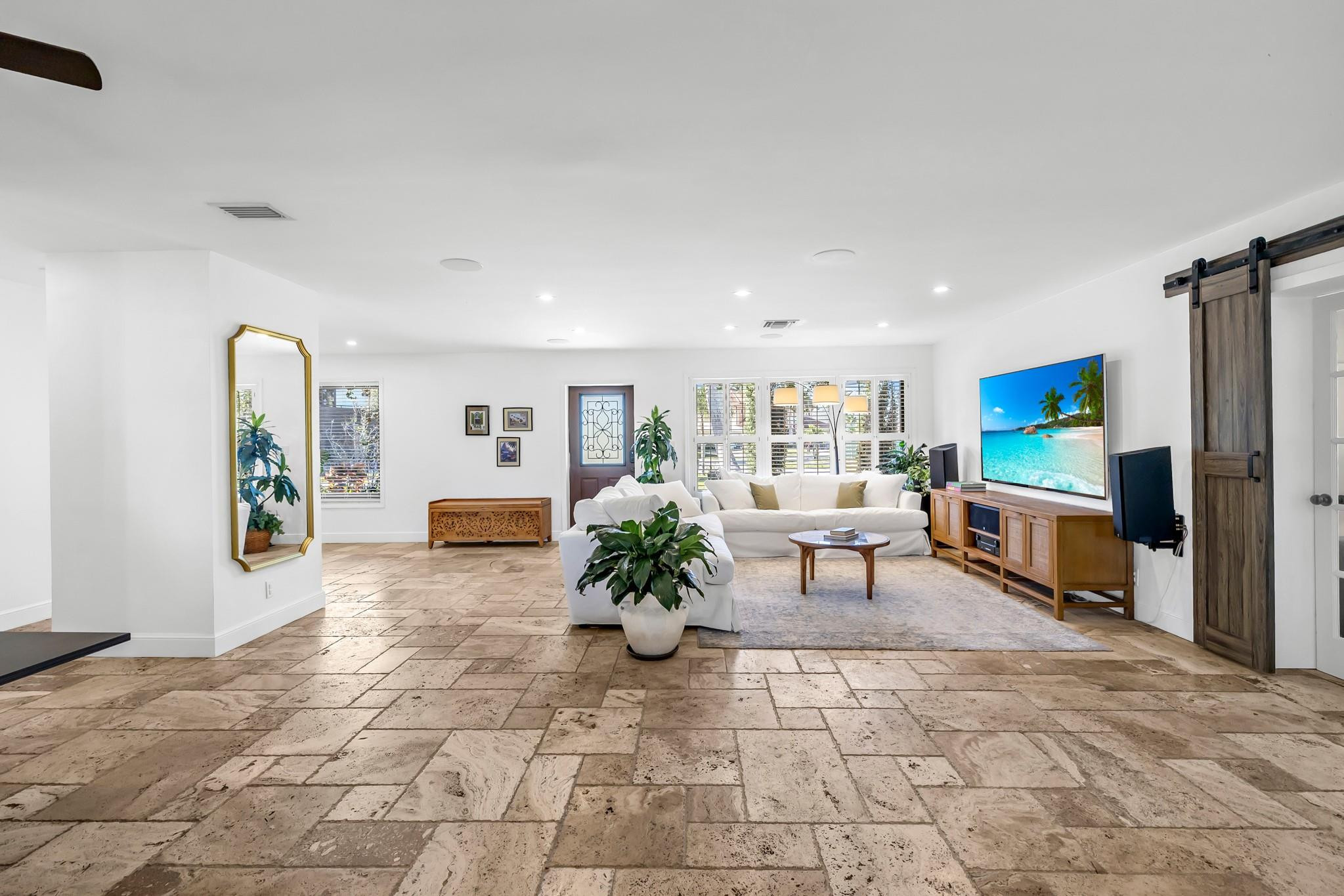 2801 NE 48th Court