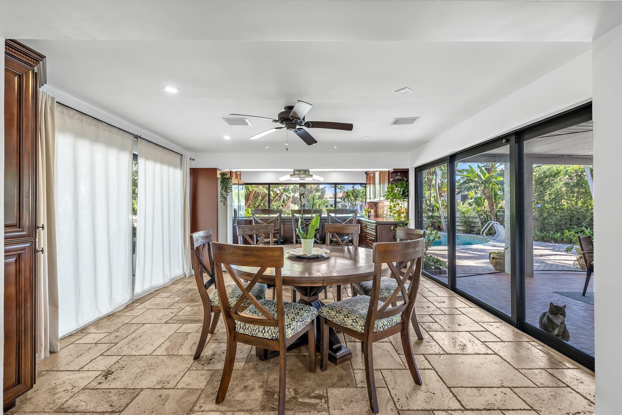 2801 NE 48th Court