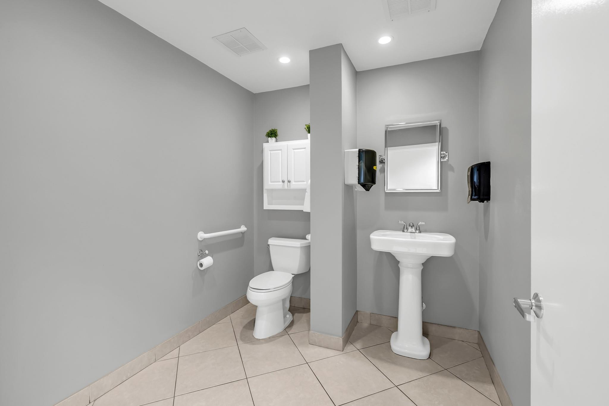 665 SE 10th Street 201