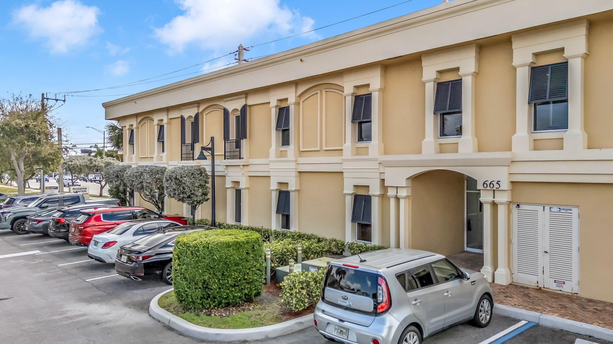 665 SE 10th Street 201