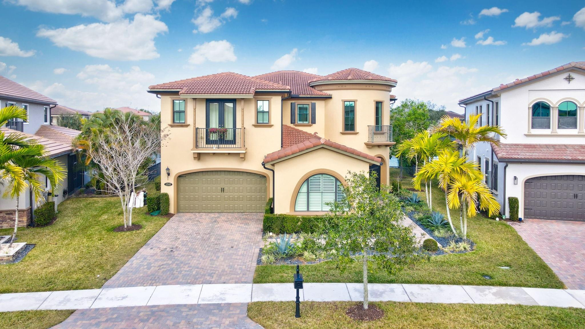 11585 Horizon Road