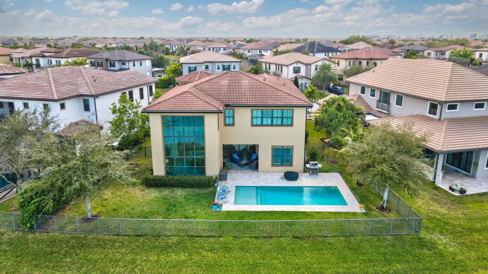 11585 Horizon Road
