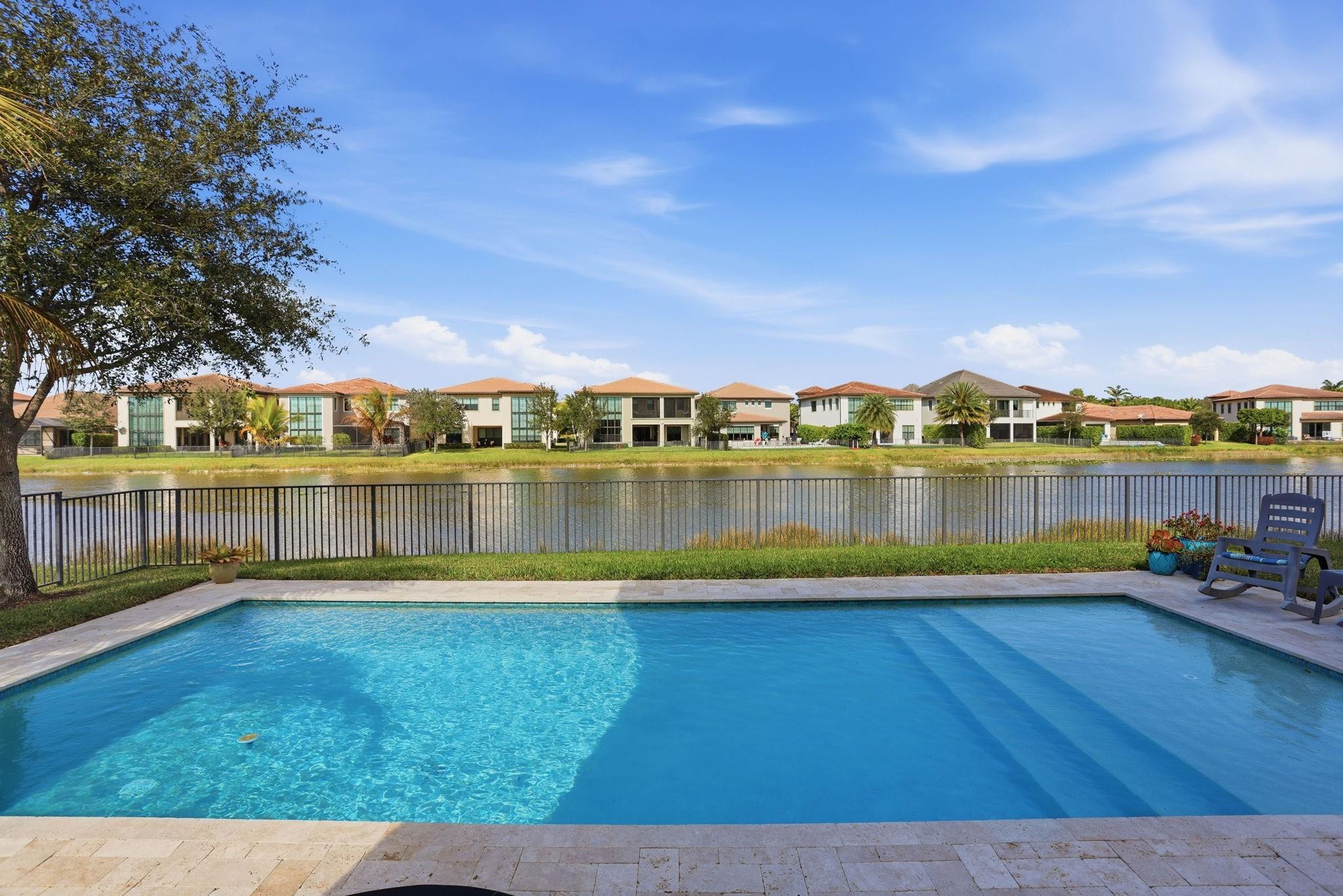 11585 Horizon Road