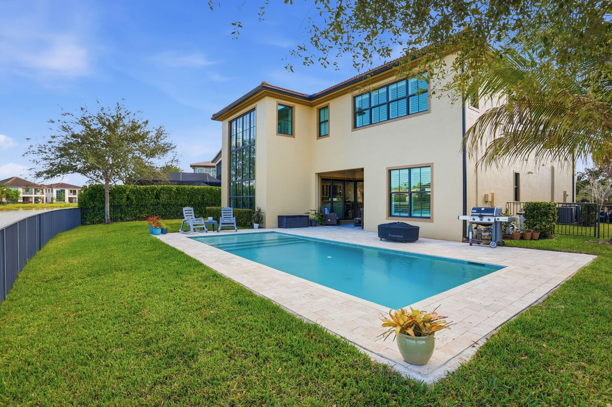 11585 Horizon Road