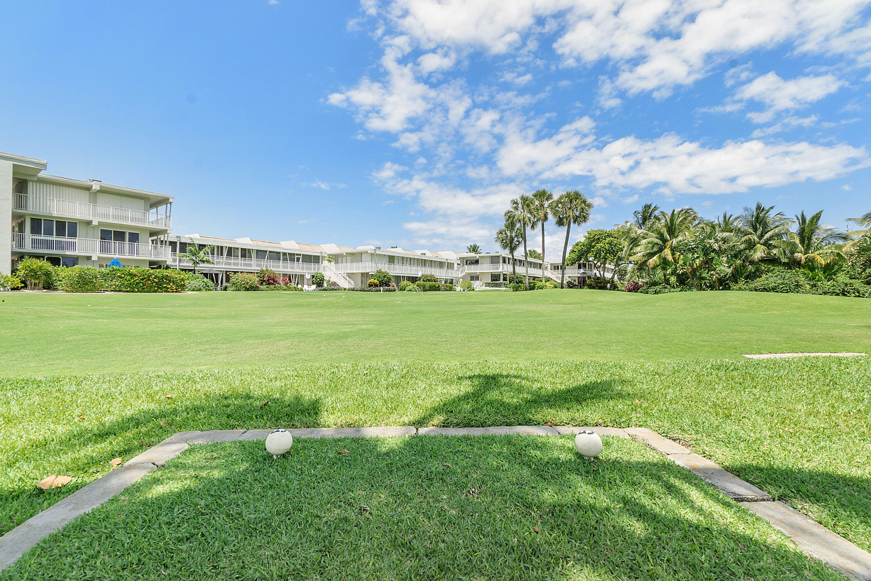 1221 Hillsboro Mile 42a