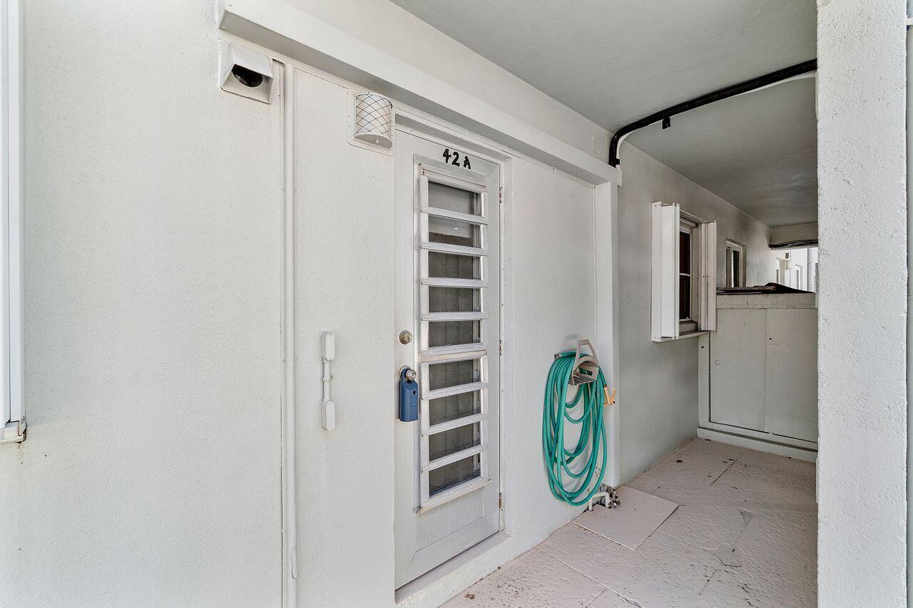 1221 Hillsboro Mile 42a