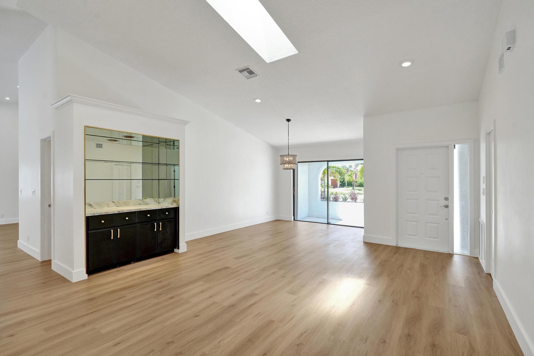 5030 Marina Circle