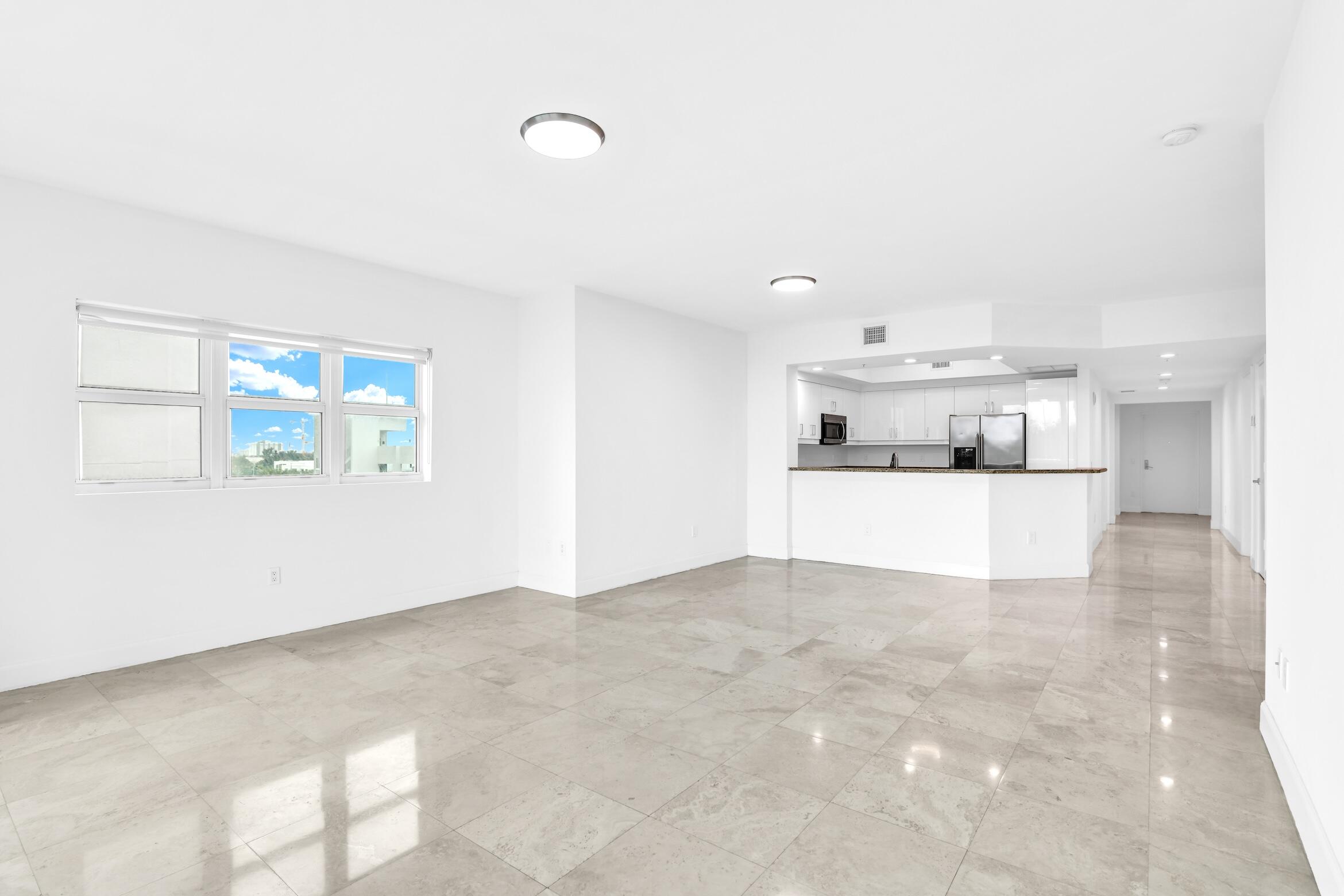 15051 Royal Oaks Lane 606