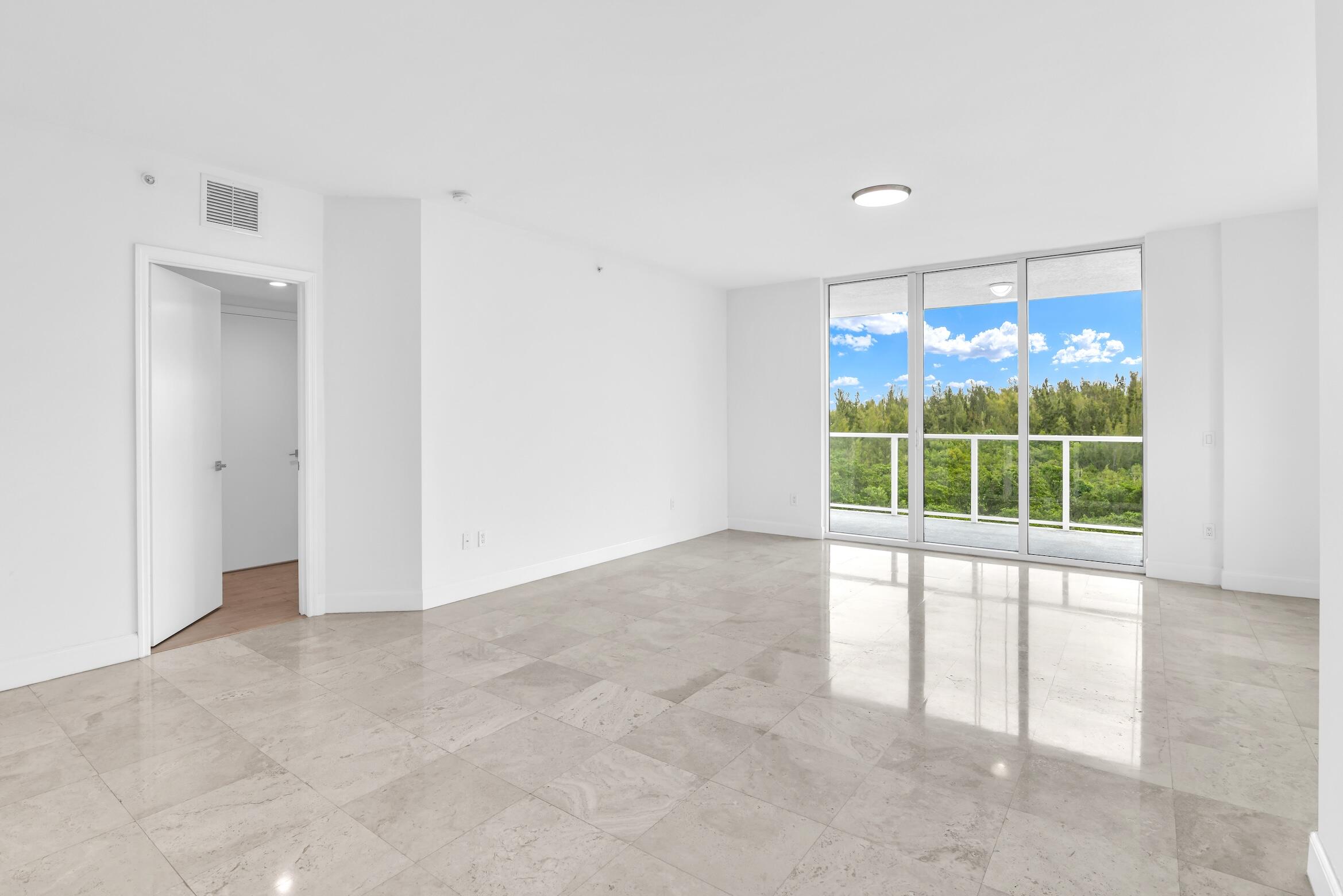 15051 Royal Oaks Lane 606