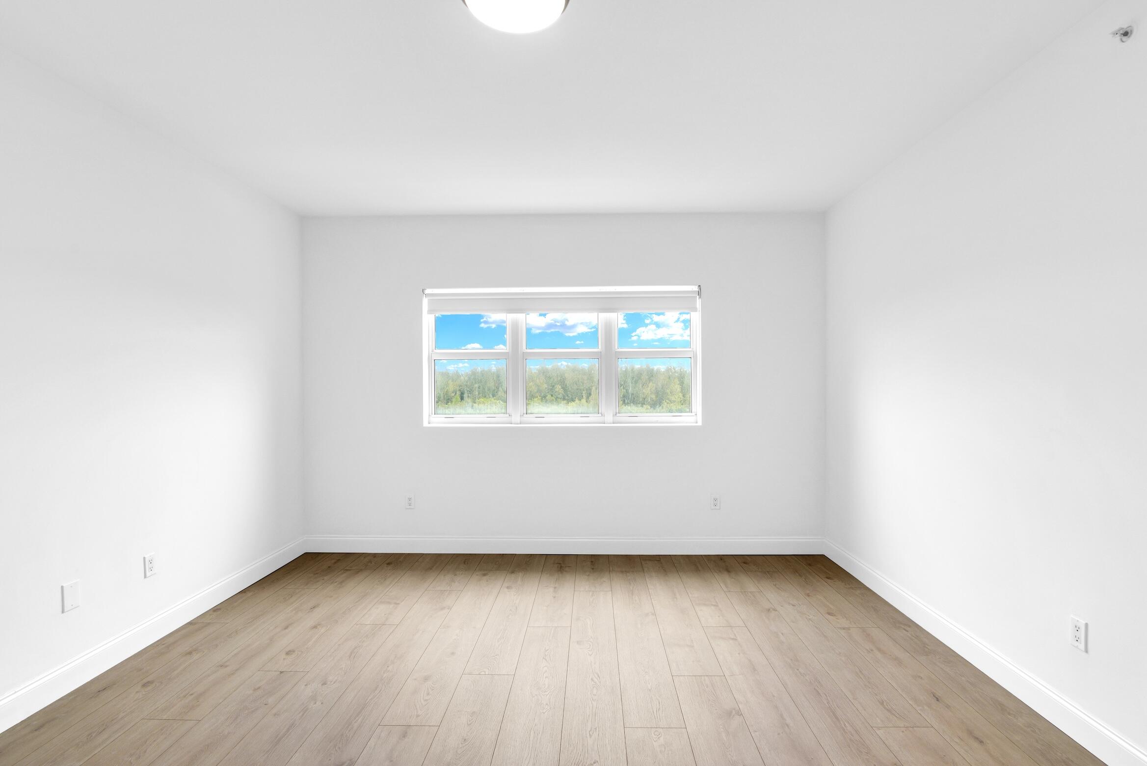 15051 Royal Oaks Lane 606