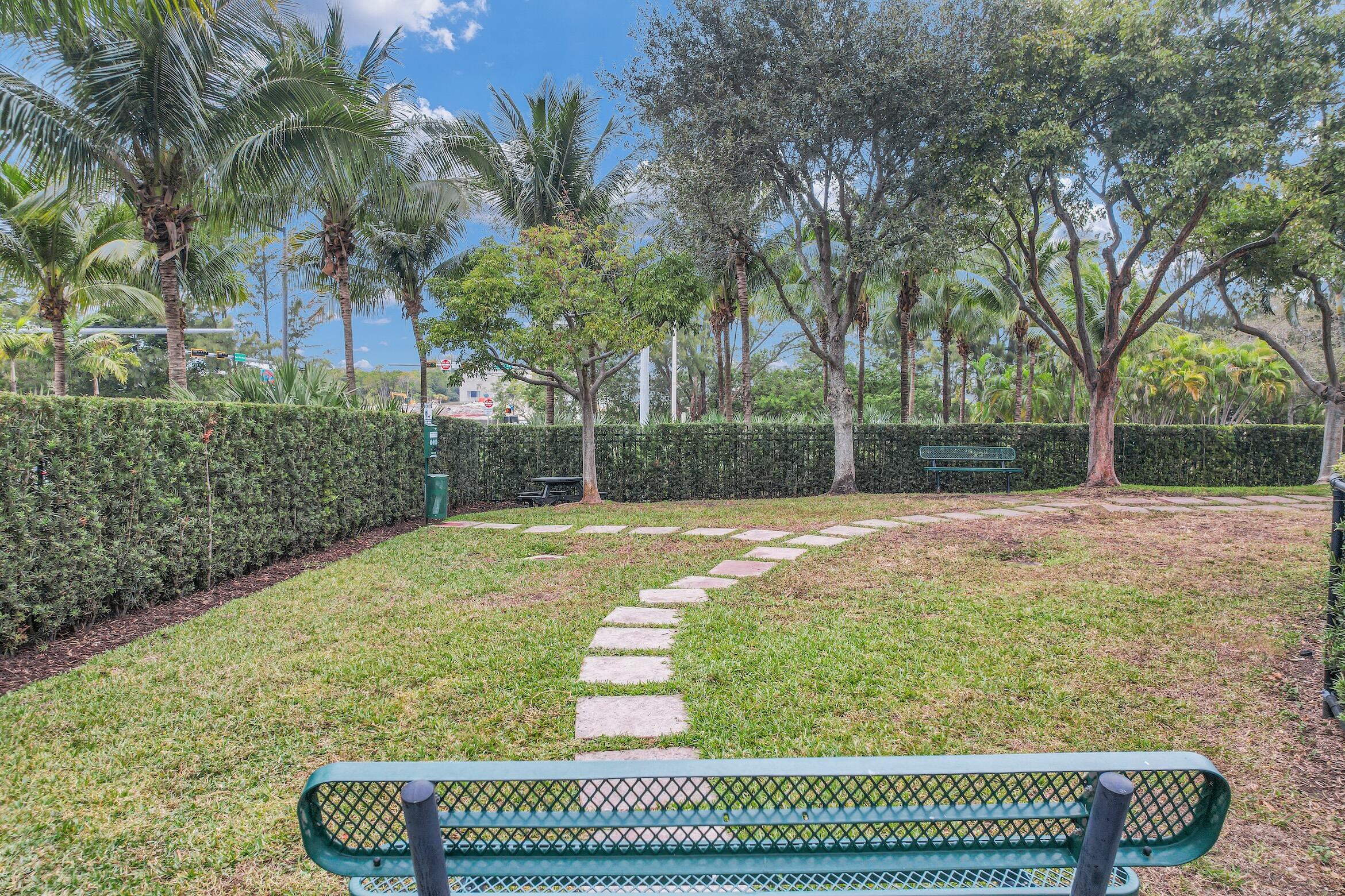 15051 Royal Oaks Lane 606