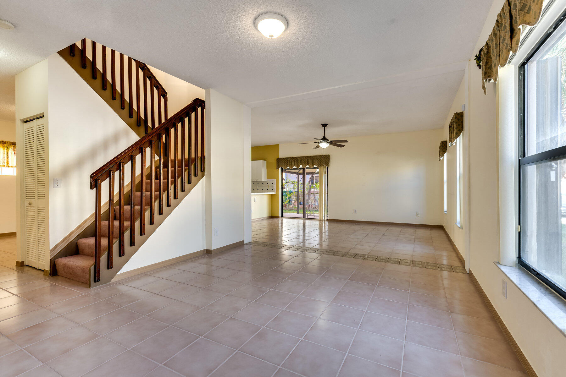 11109 NW 34th Court