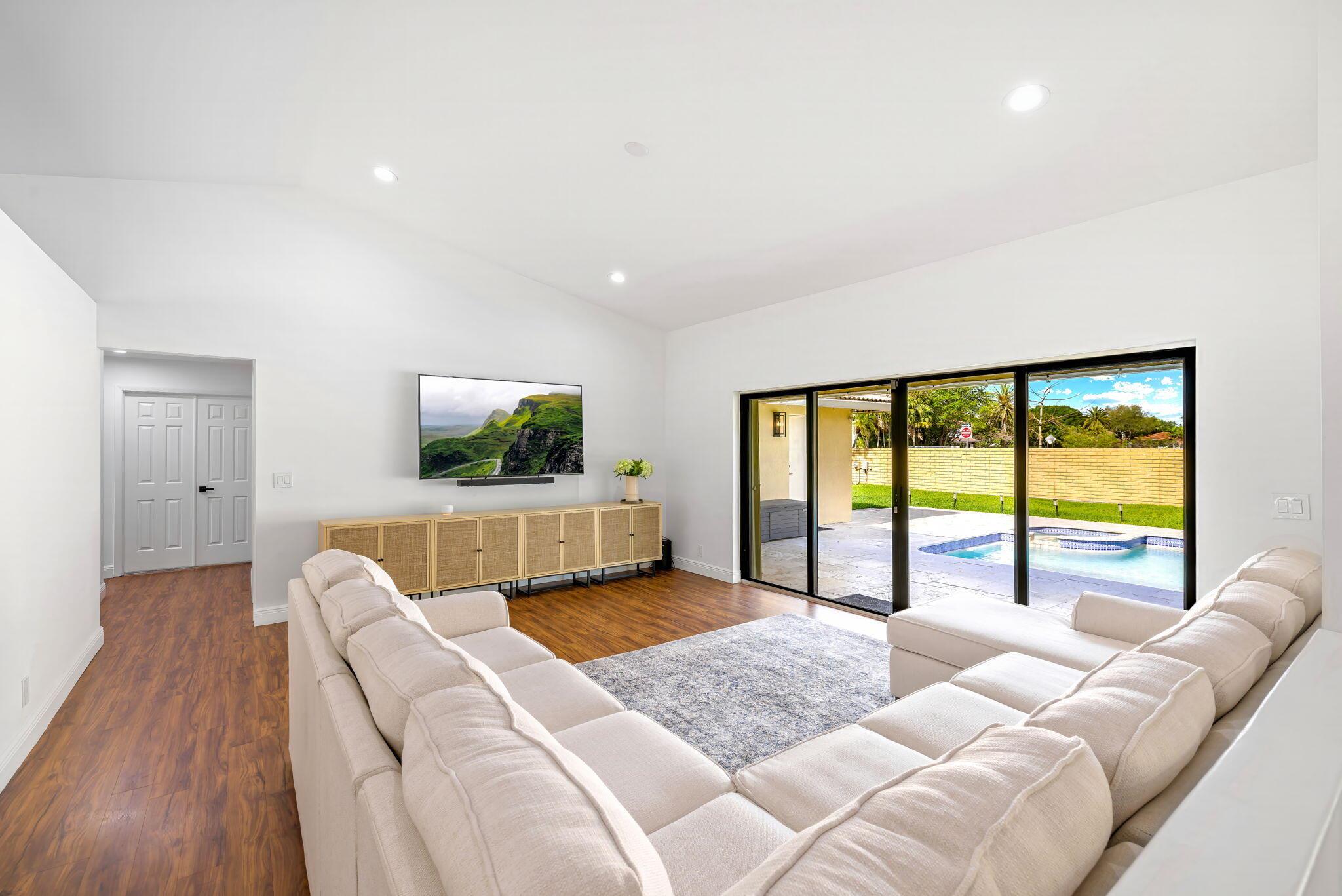 4830 NW 92nd Terrace