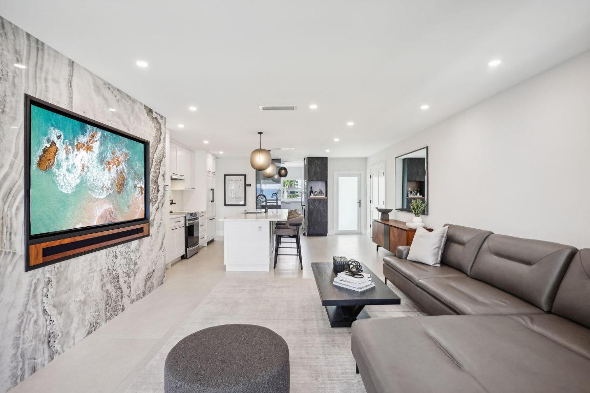 3401 S Ocean Boulevard 6