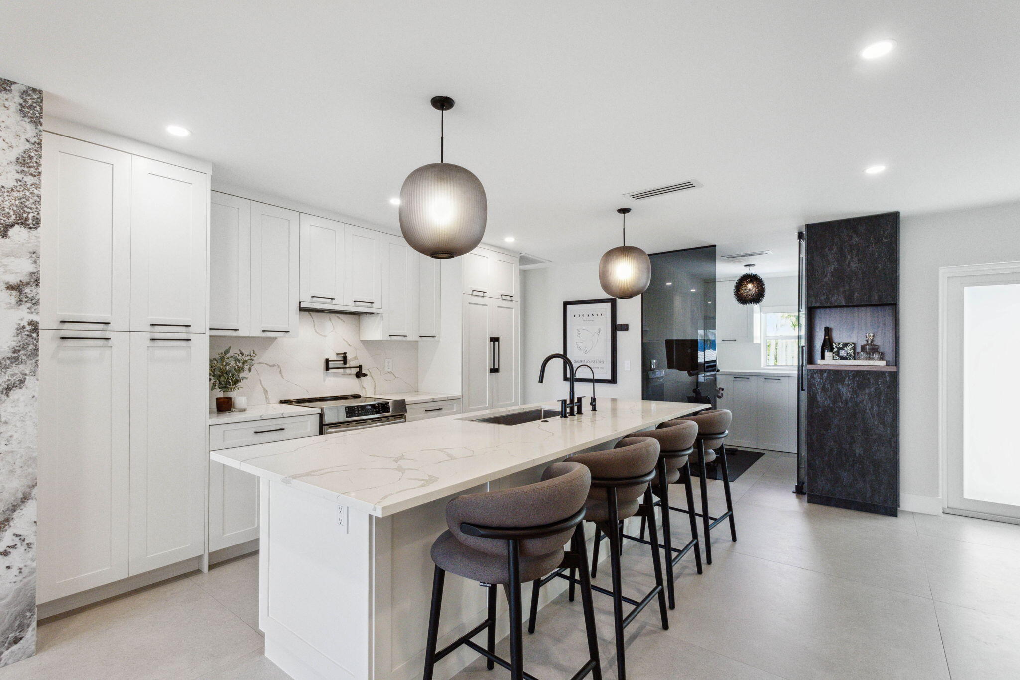 3401 S Ocean Boulevard 6