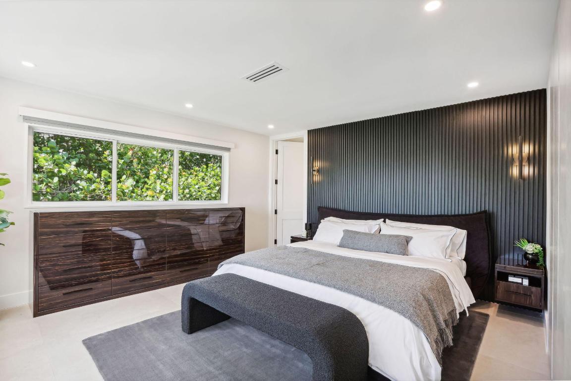 3401 S Ocean Boulevard 6