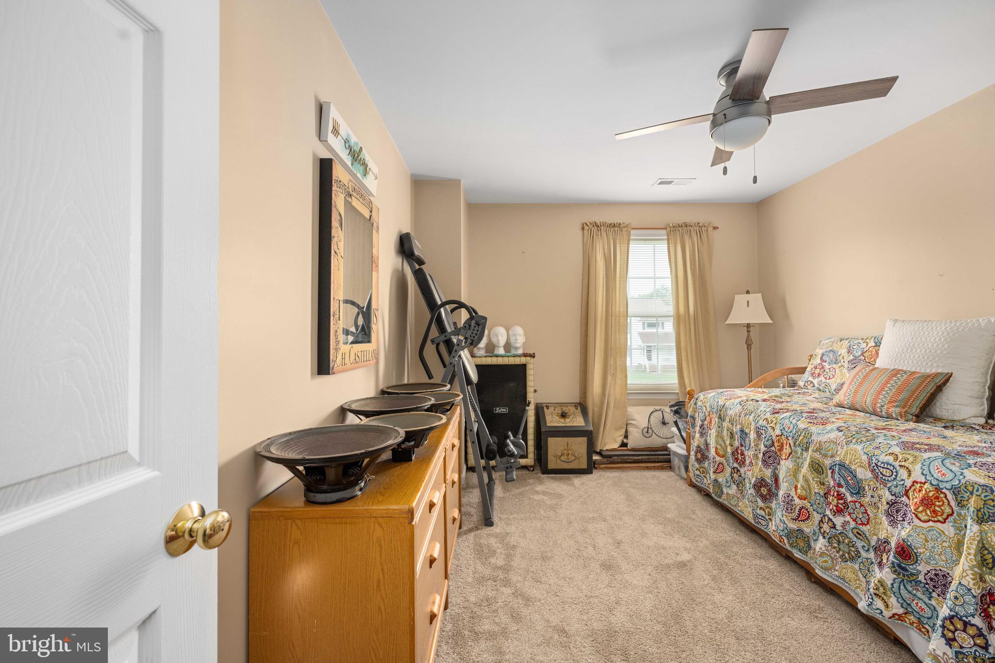 4098 FERN COURT