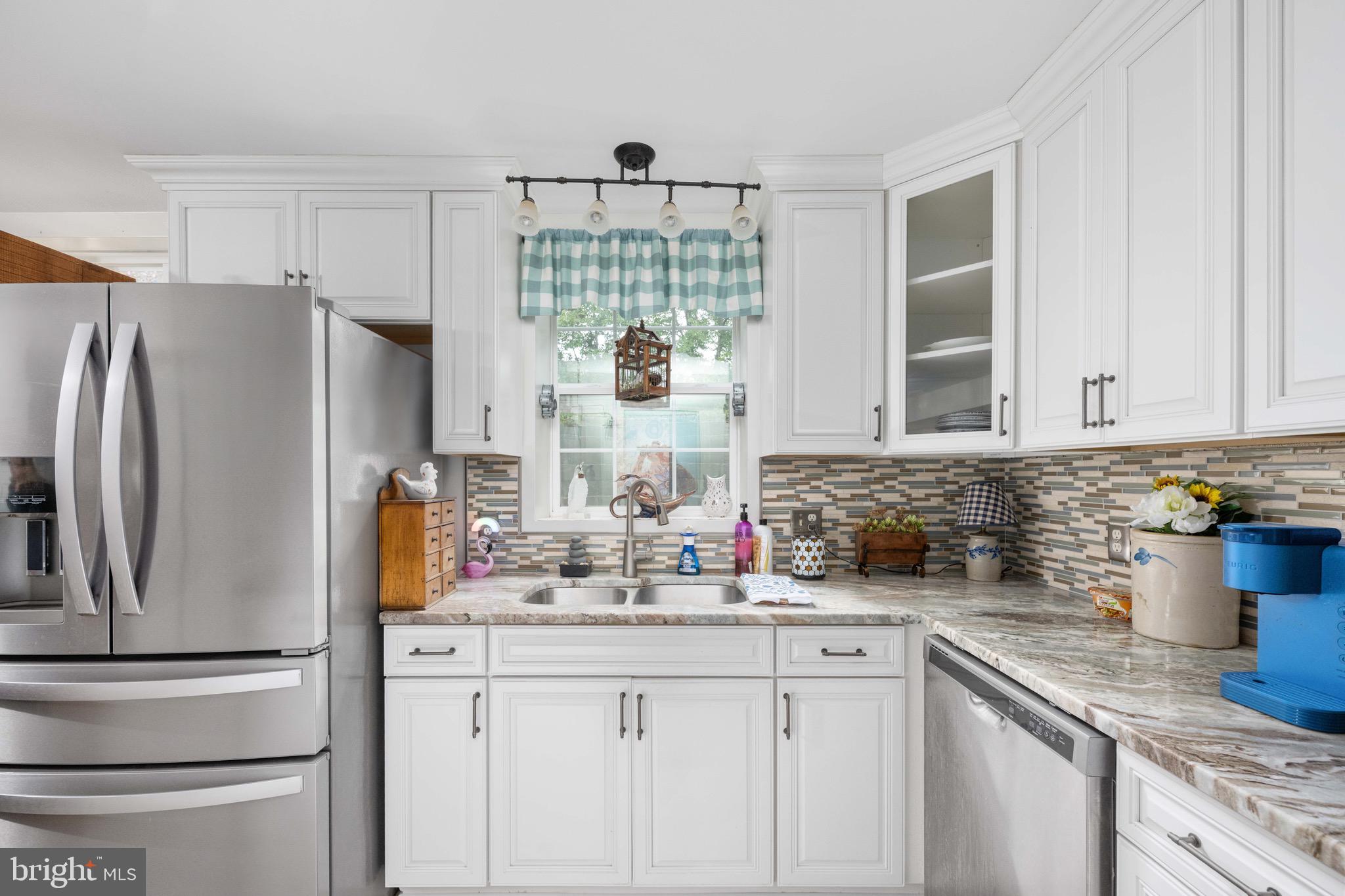 4098 FERN COURT