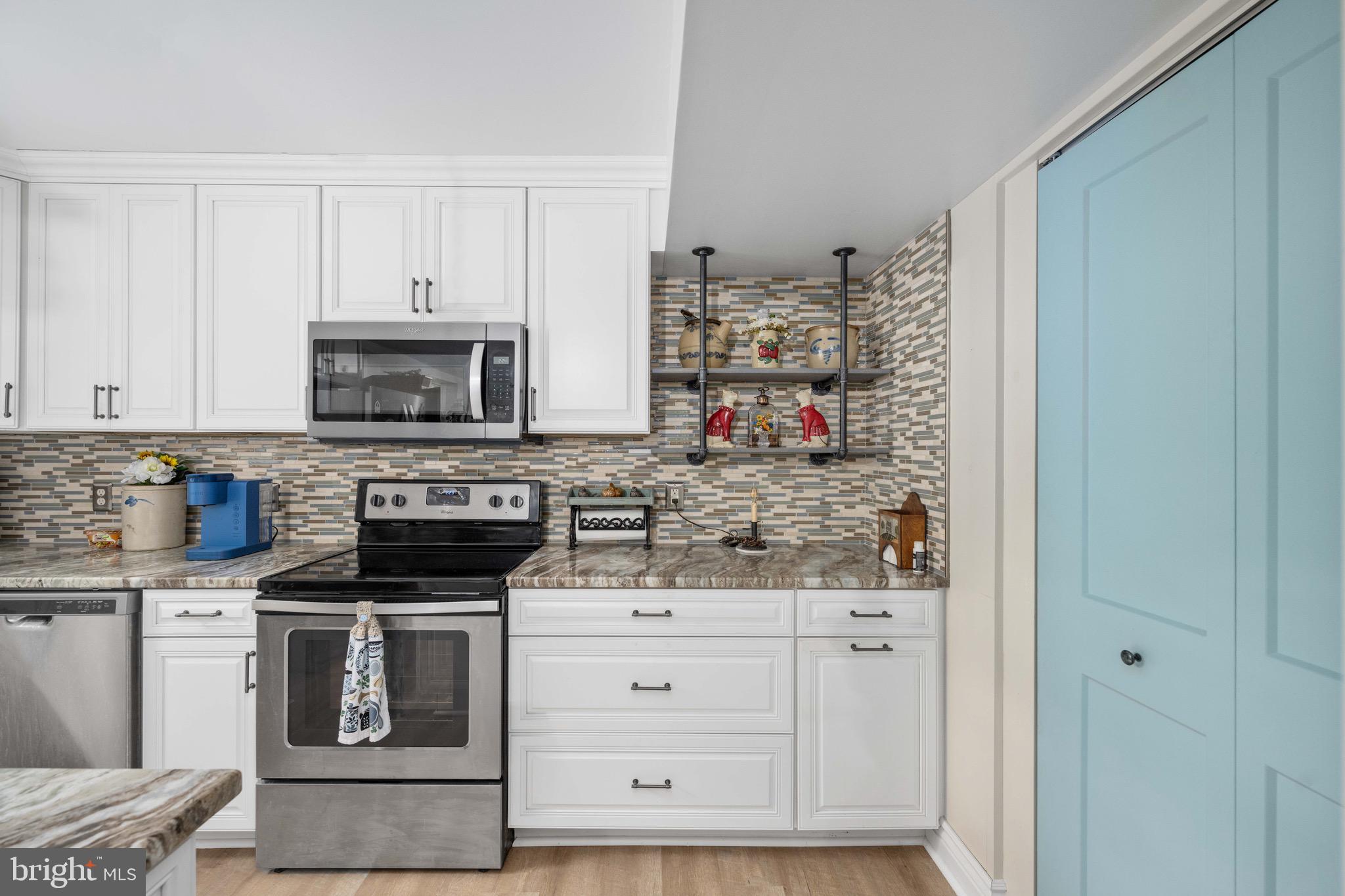 4098 FERN COURT