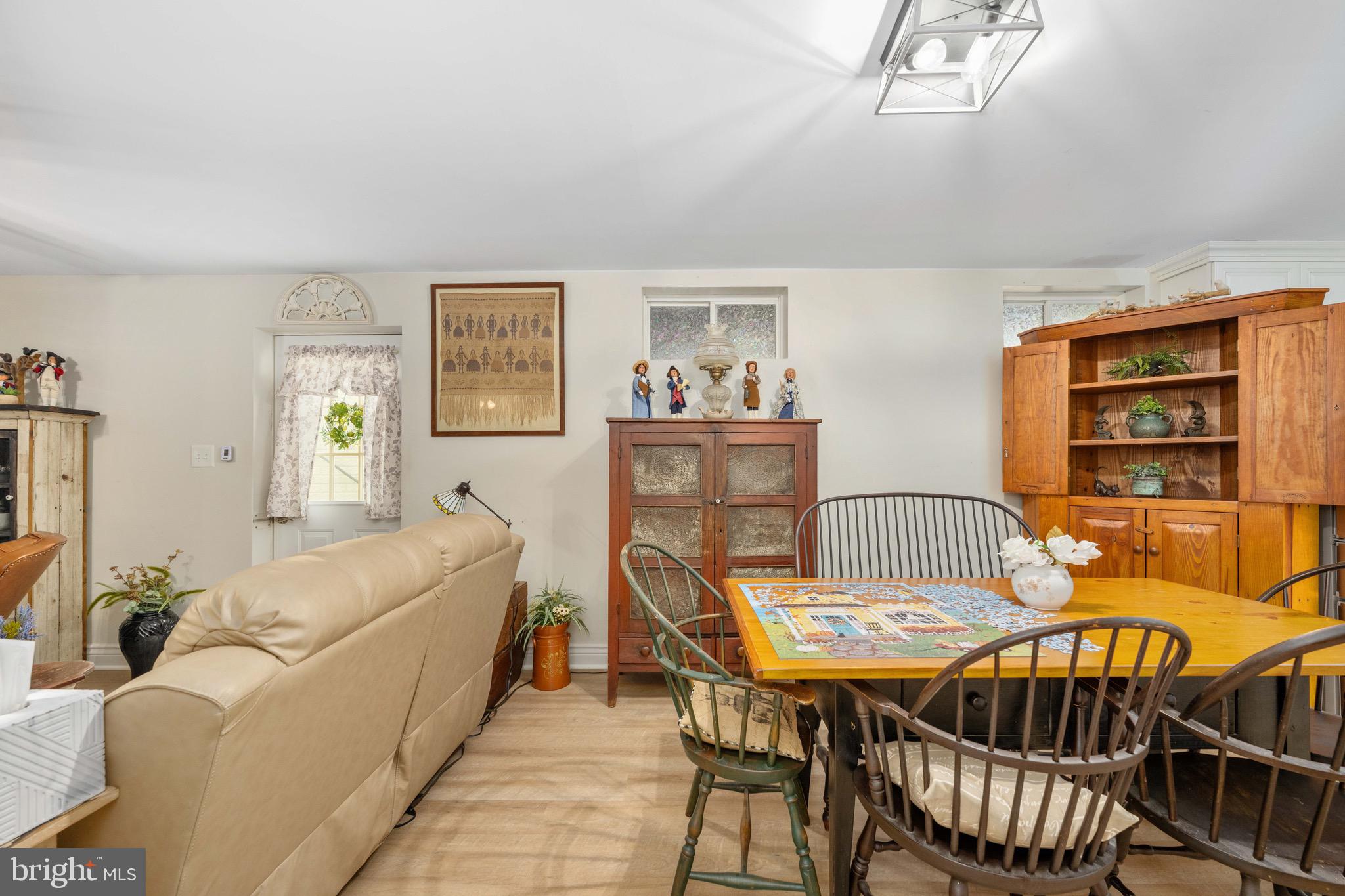 4098 FERN COURT