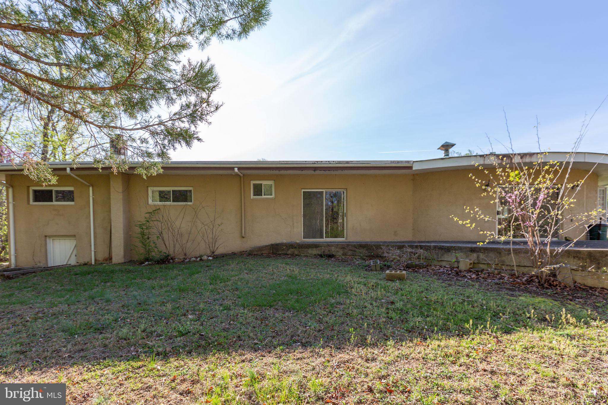 8294 and 8286 JAMES MADISON PARKWAY