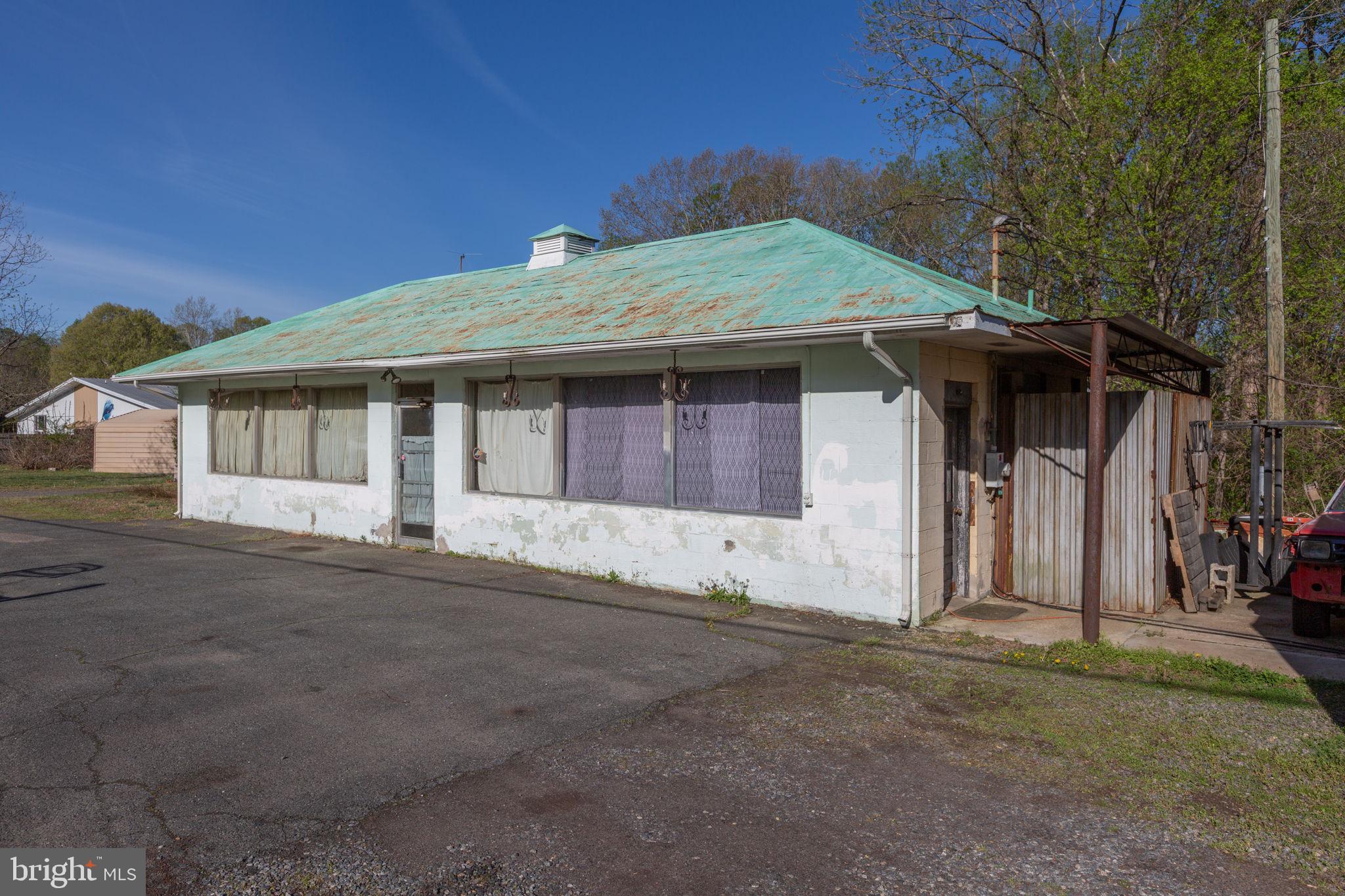 8294 and 8286 JAMES MADISON PARKWAY