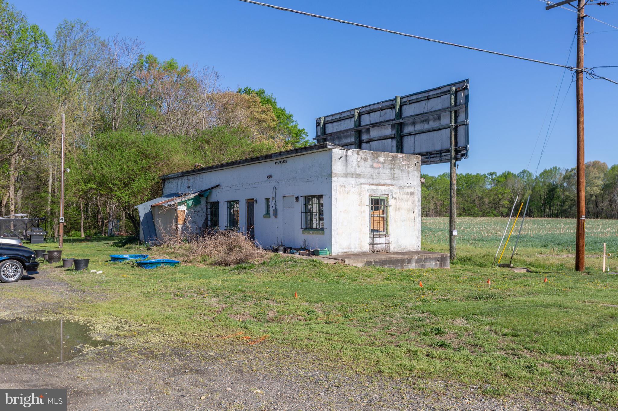 8294 and 8286 JAMES MADISON PARKWAY