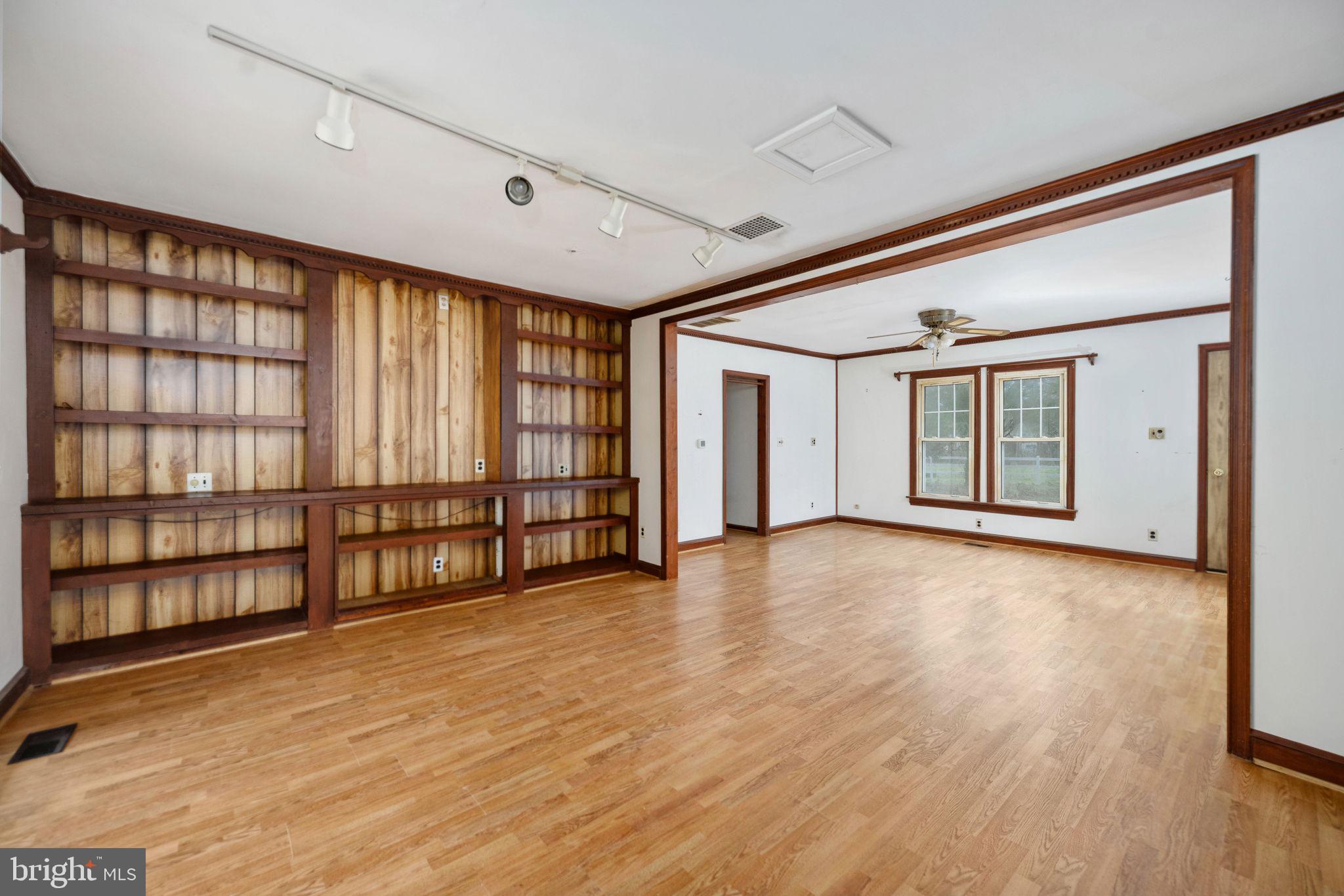 1881 FAIRPORT RD