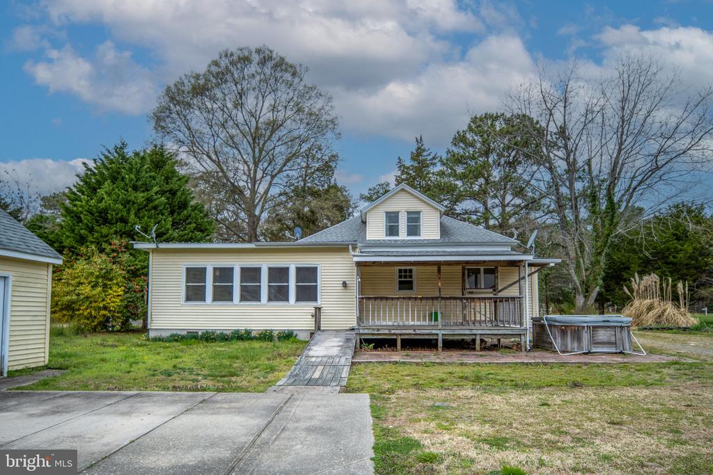1881 FAIRPORT RD