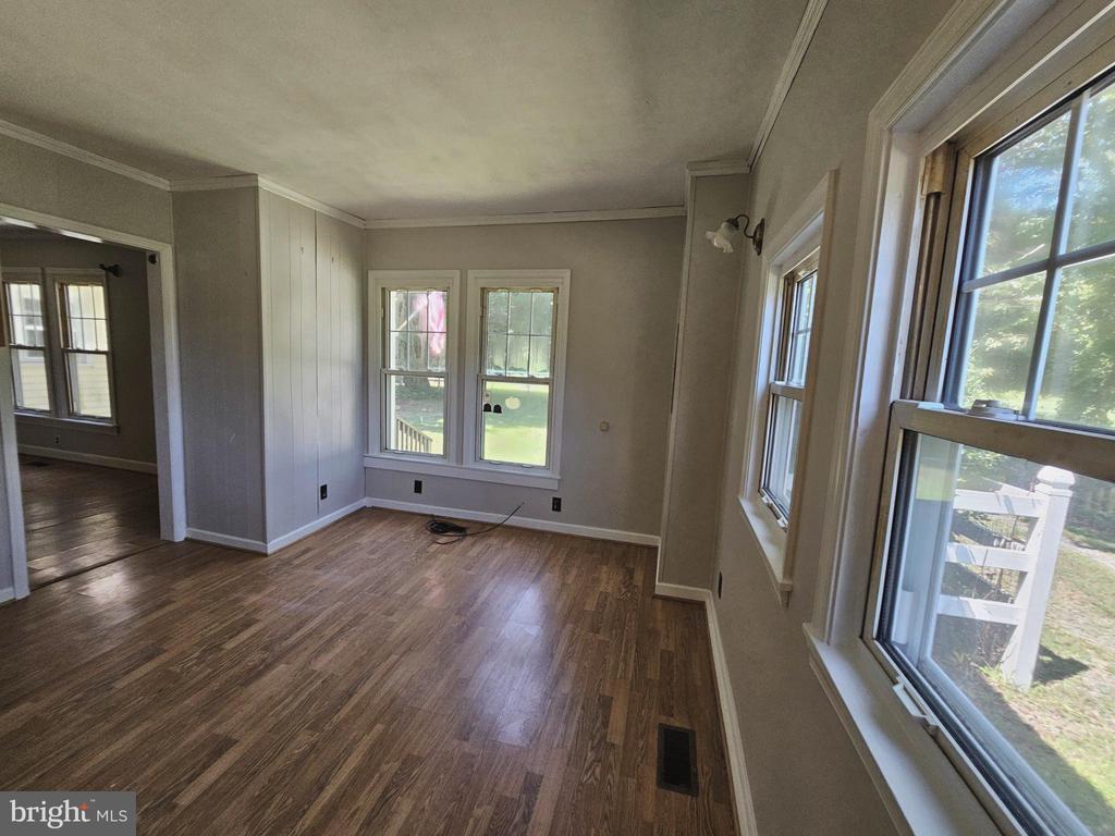 1881 FAIRPORT RD