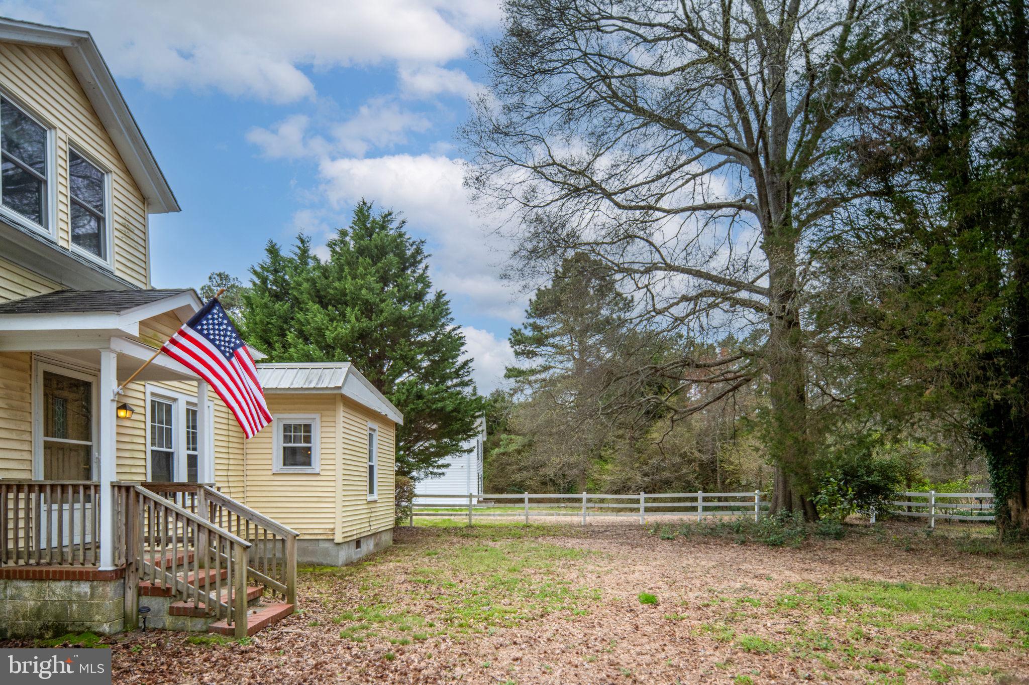 1881 FAIRPORT RD