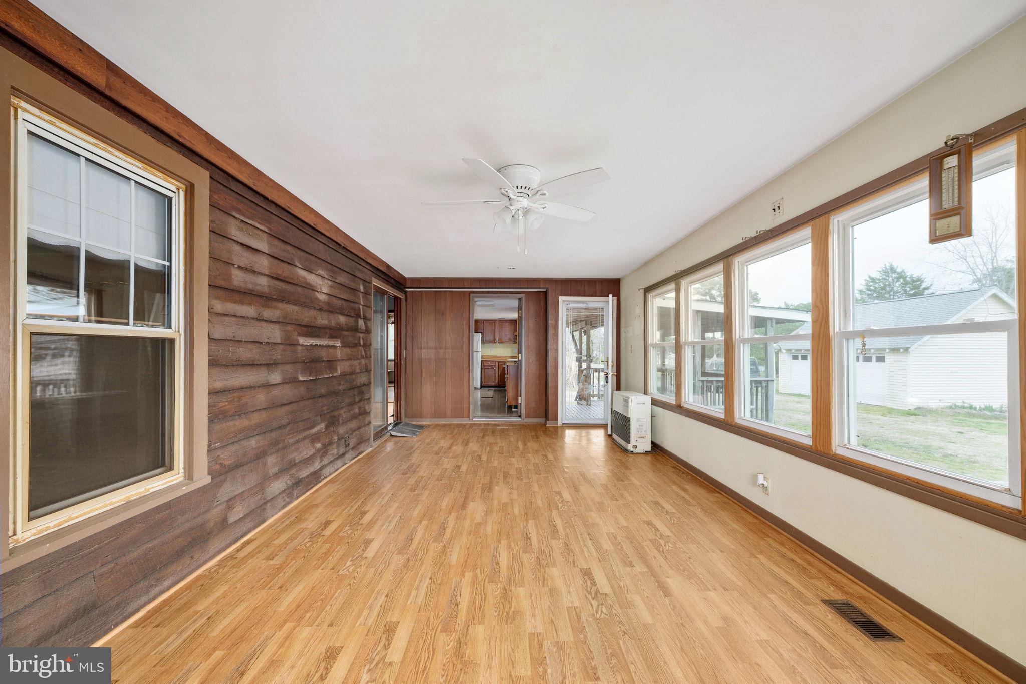 1881 FAIRPORT RD