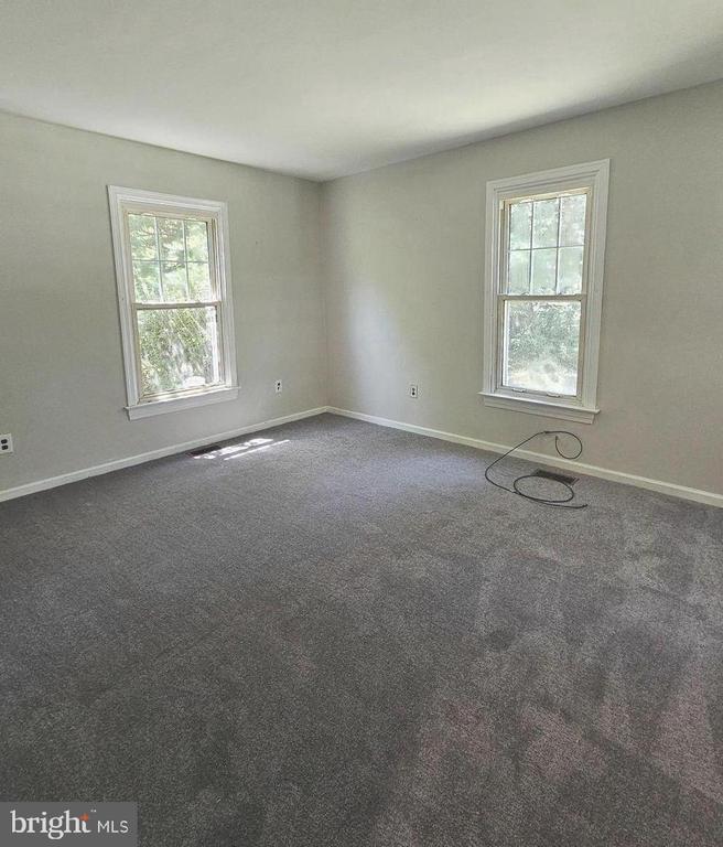 1881 FAIRPORT RD