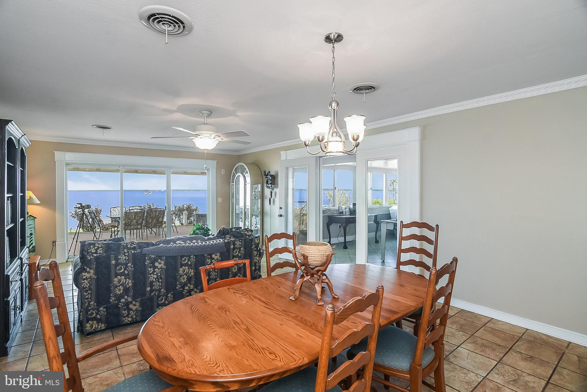 121 Riverview Cir