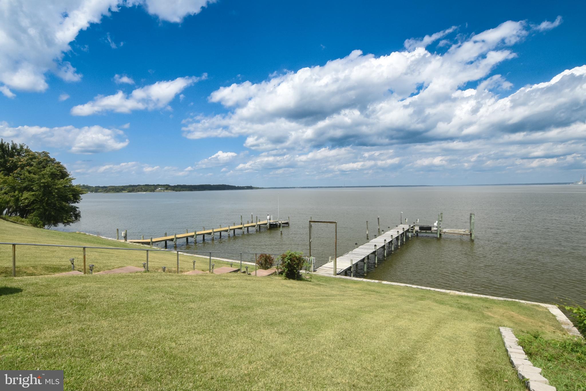 121 Riverview Cir