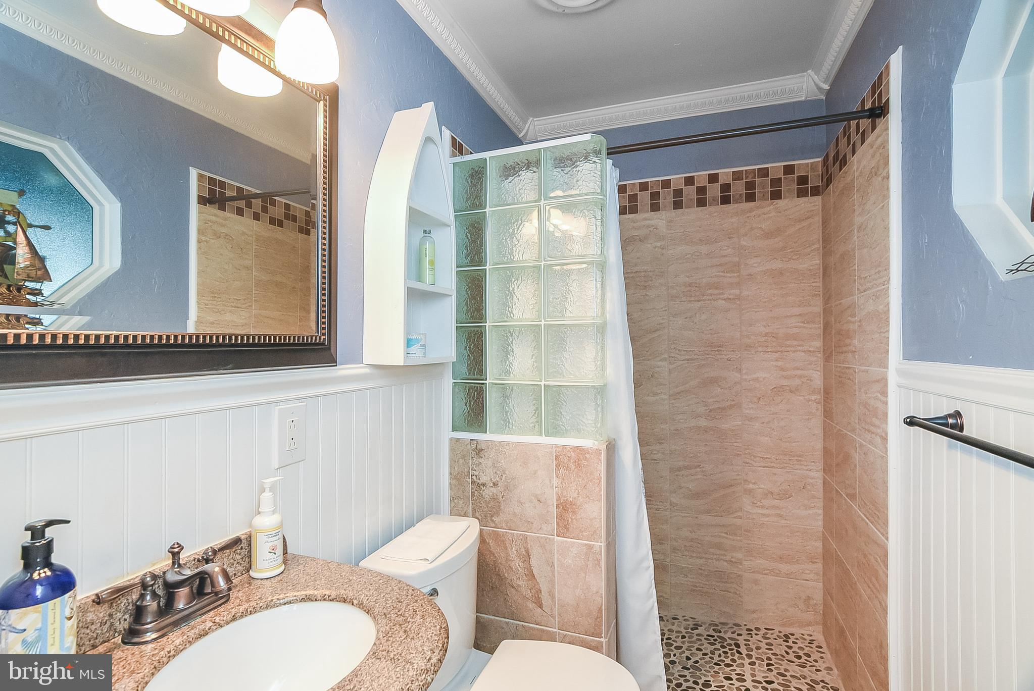121 Riverview Cir