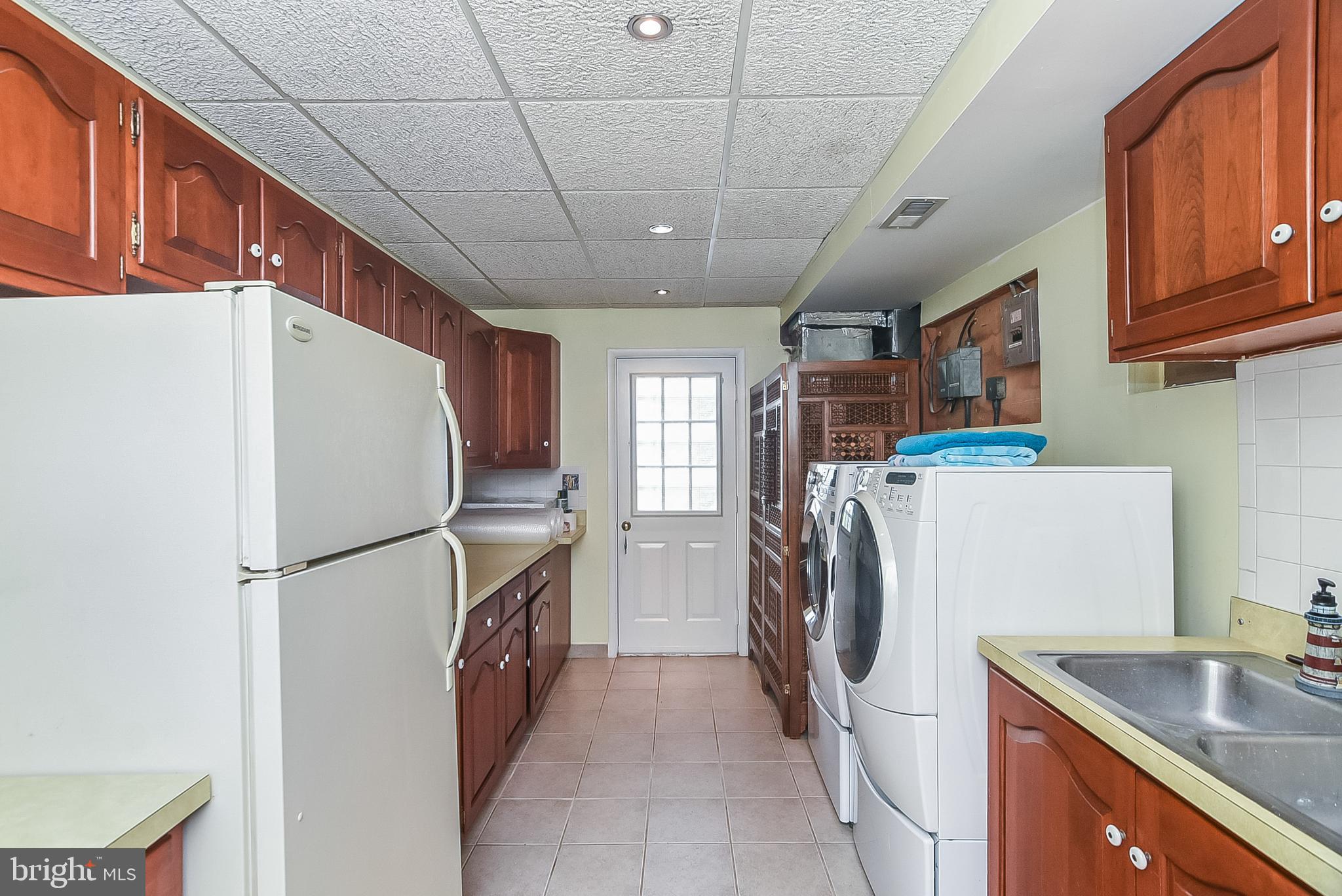 121 Riverview Cir