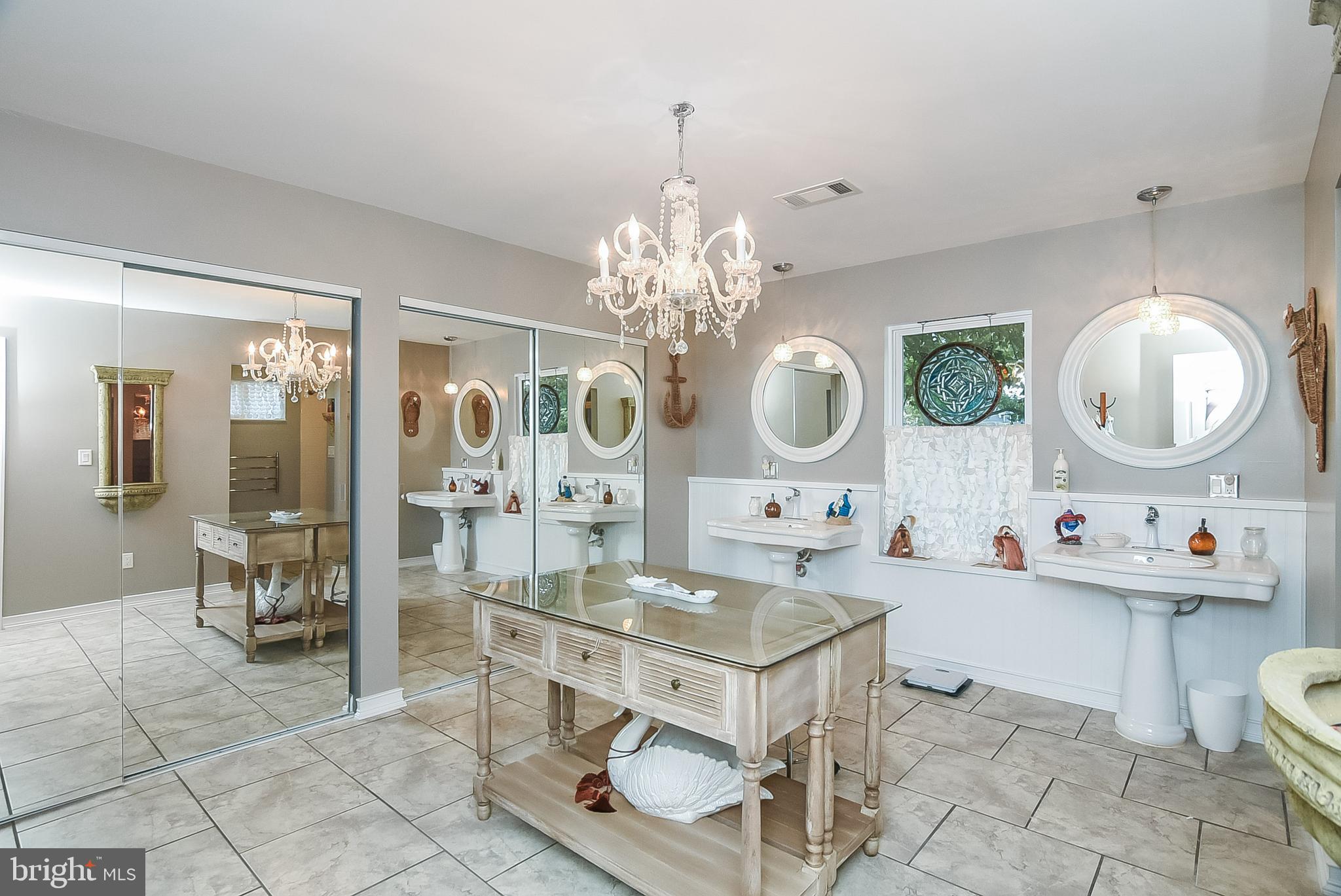 121 Riverview Cir