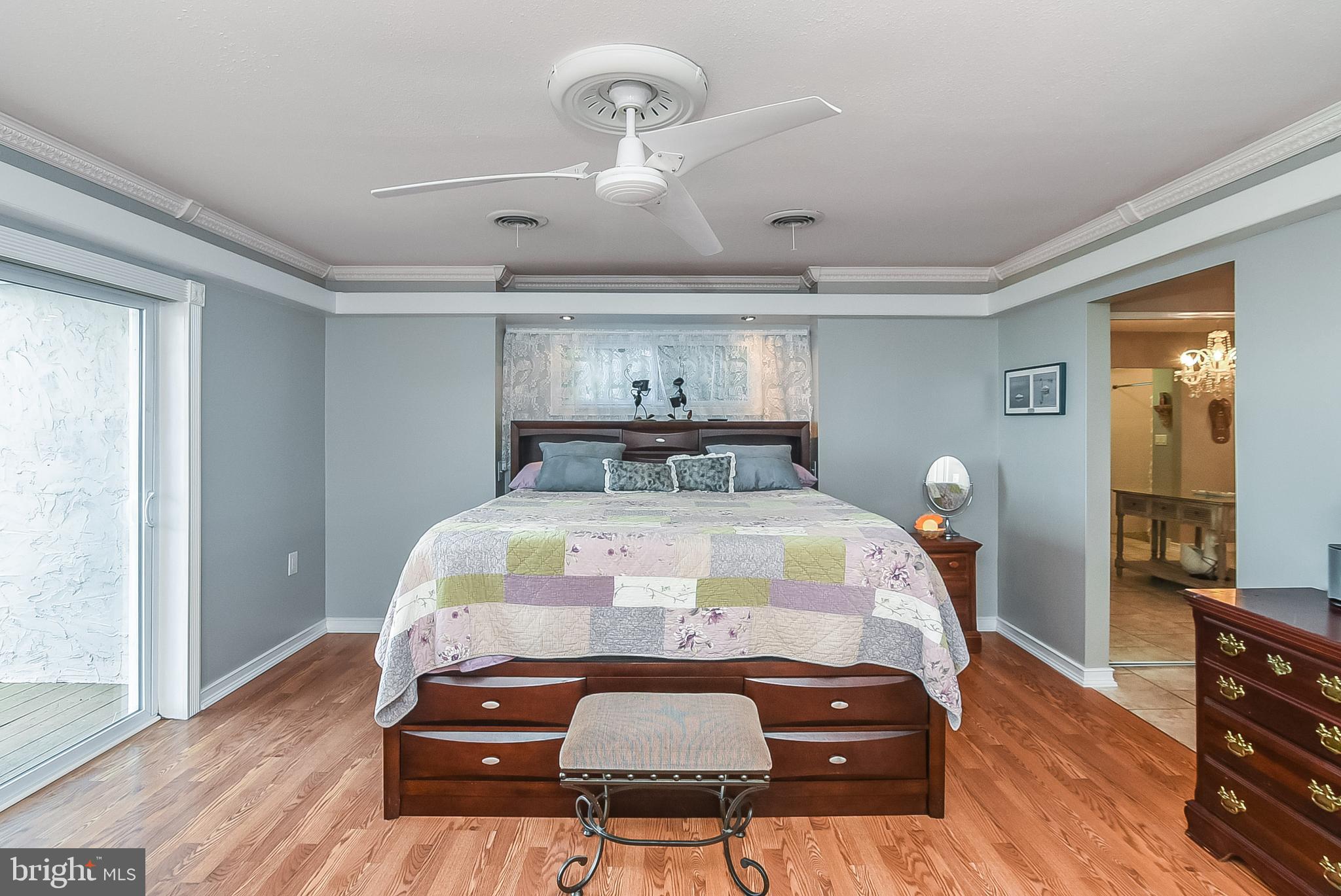 121 Riverview Cir
