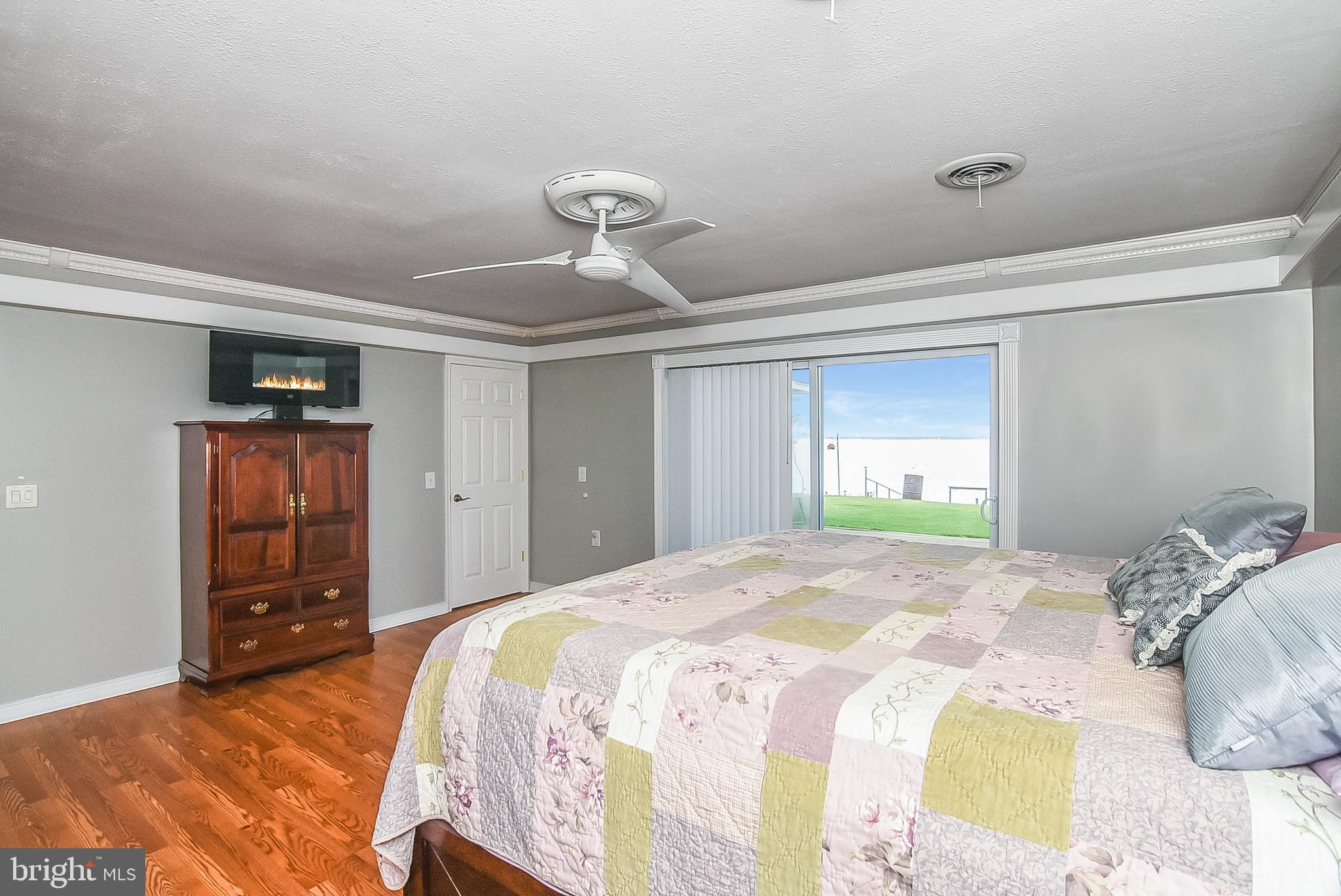 121 Riverview Cir