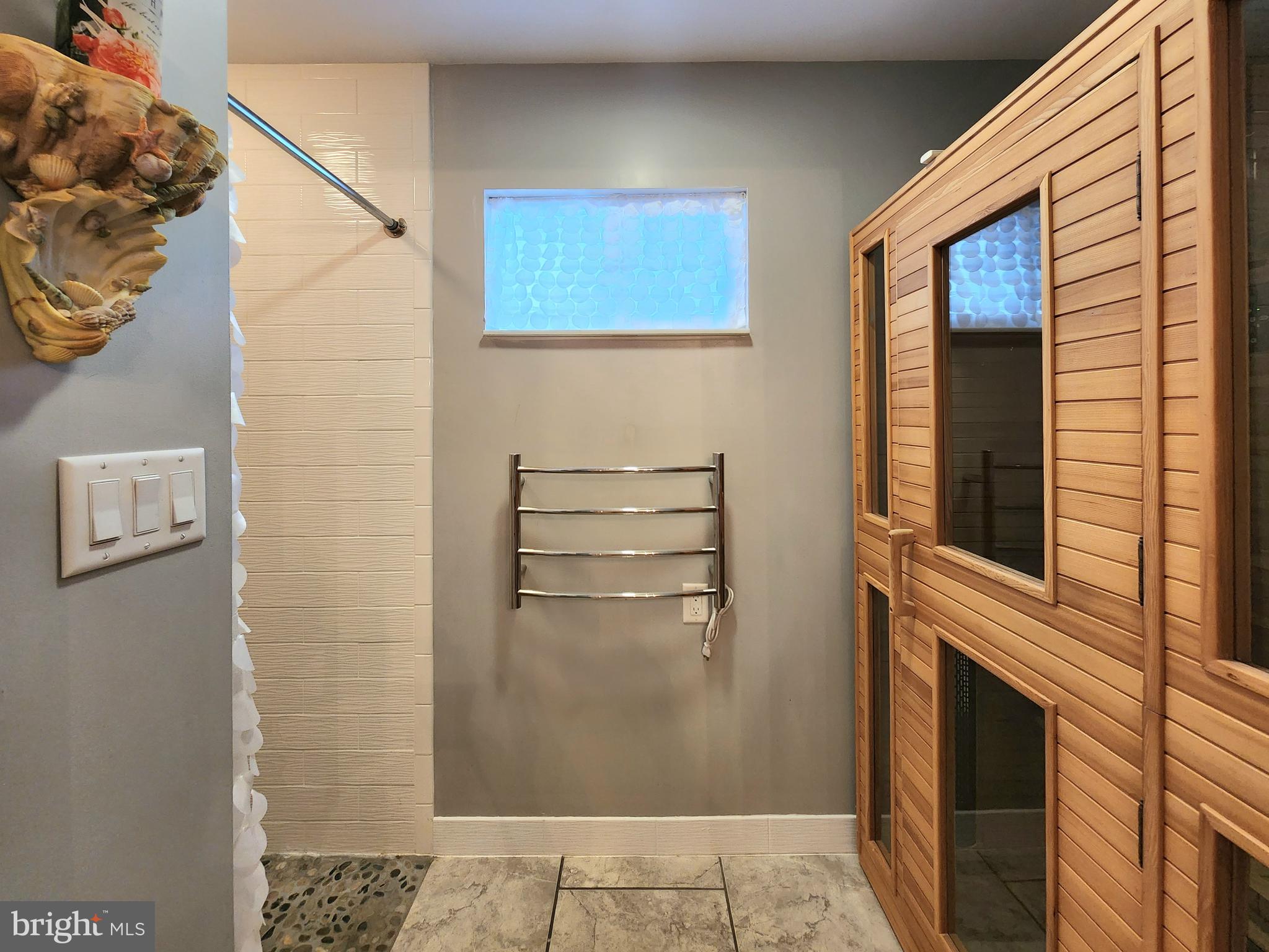 121 Riverview Cir
