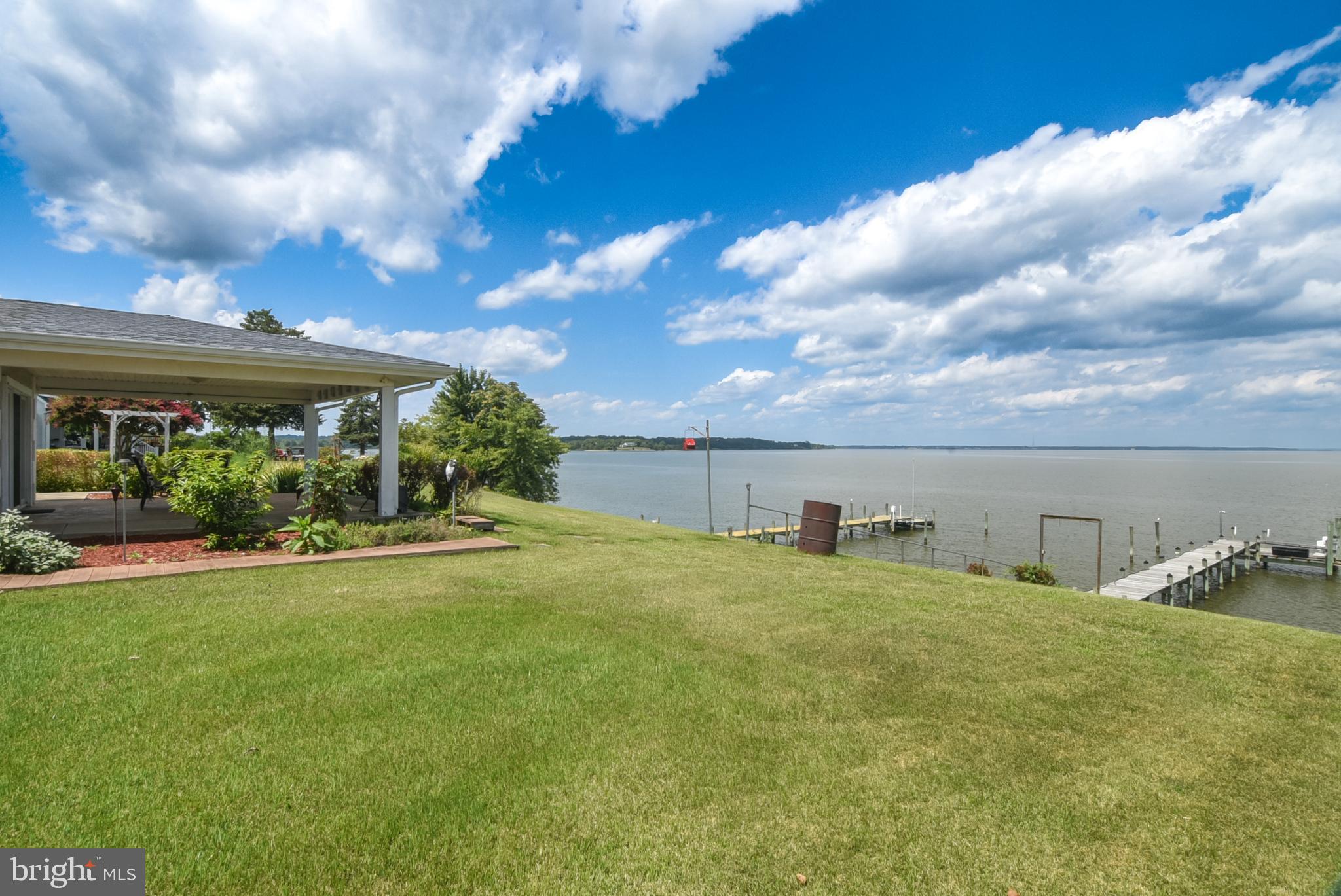 121 Riverview Cir