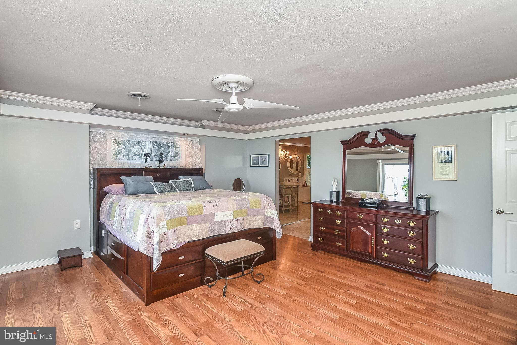 121 Riverview Cir