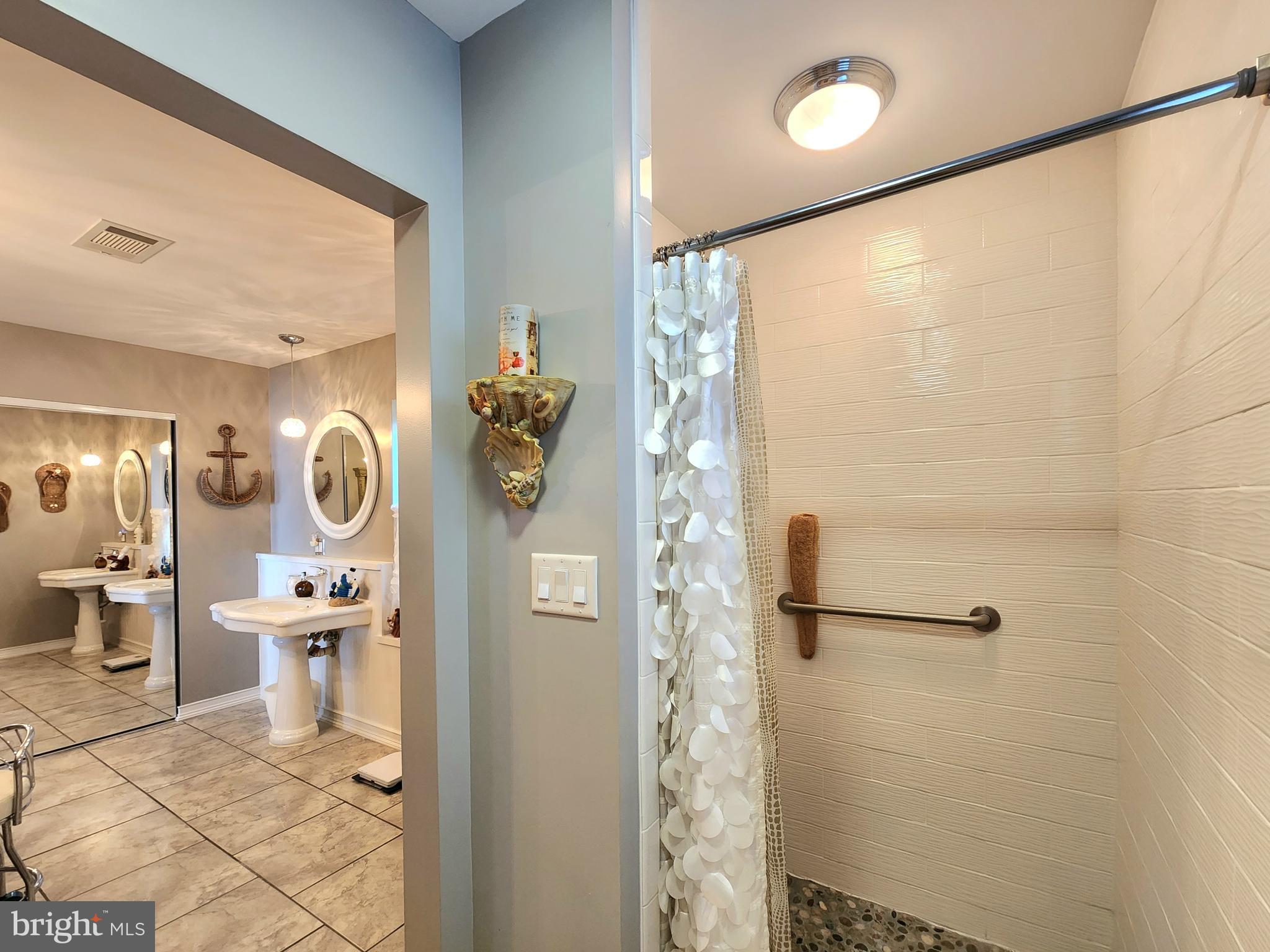 121 Riverview Cir