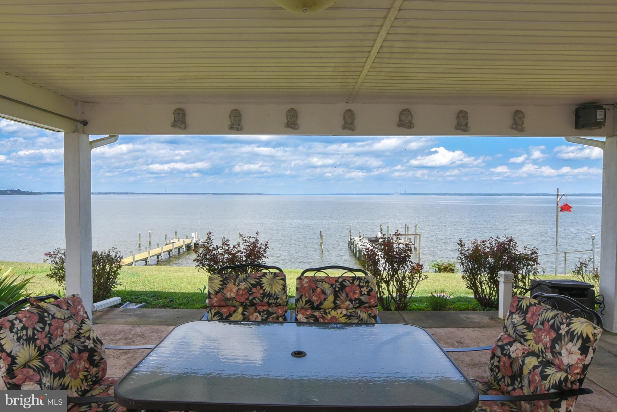 121 Riverview Cir
