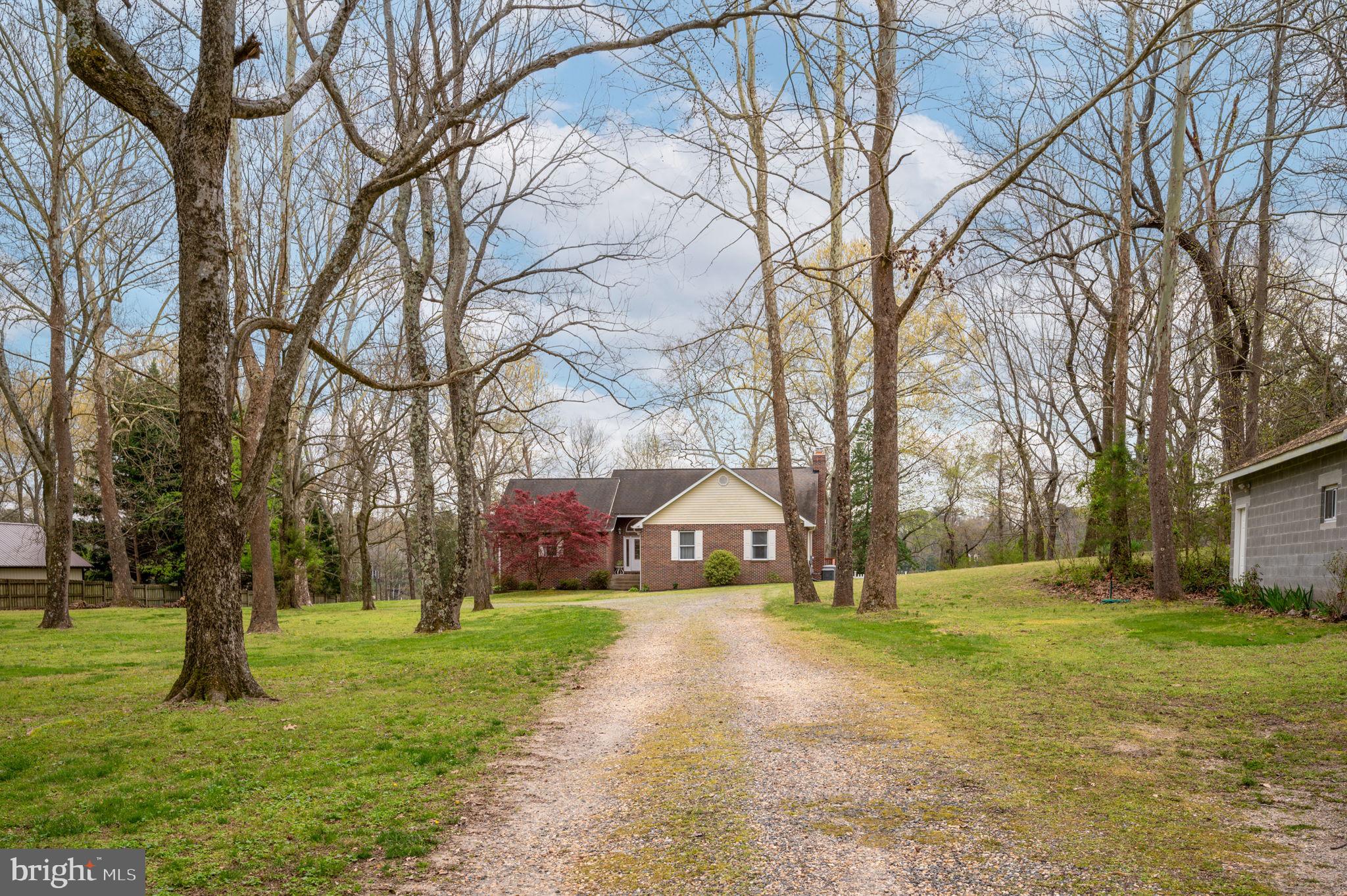 444 Swan Point Ln